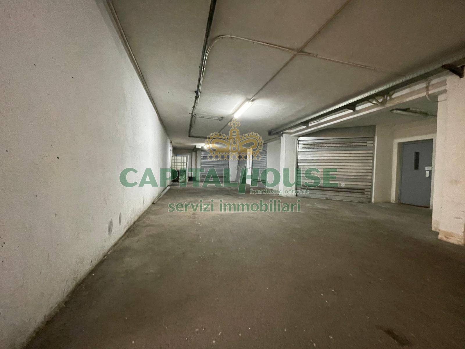 Box o garage in vendita a Somma Vesuviana