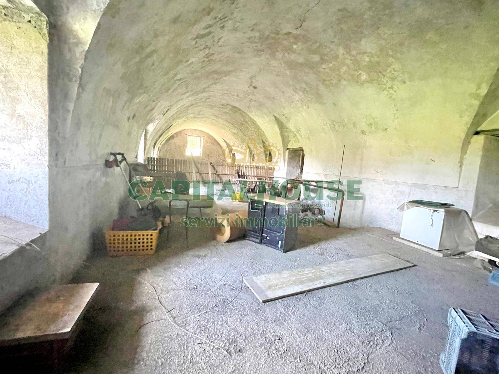 Deposito in vendita a Somma Vesuviana