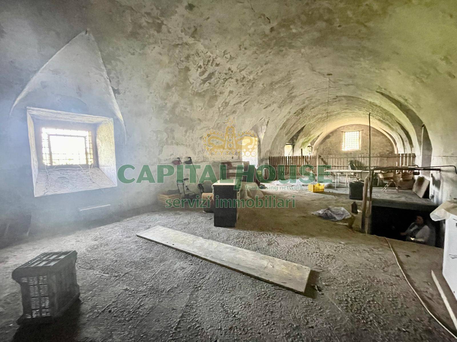 Deposito in vendita a Somma Vesuviana