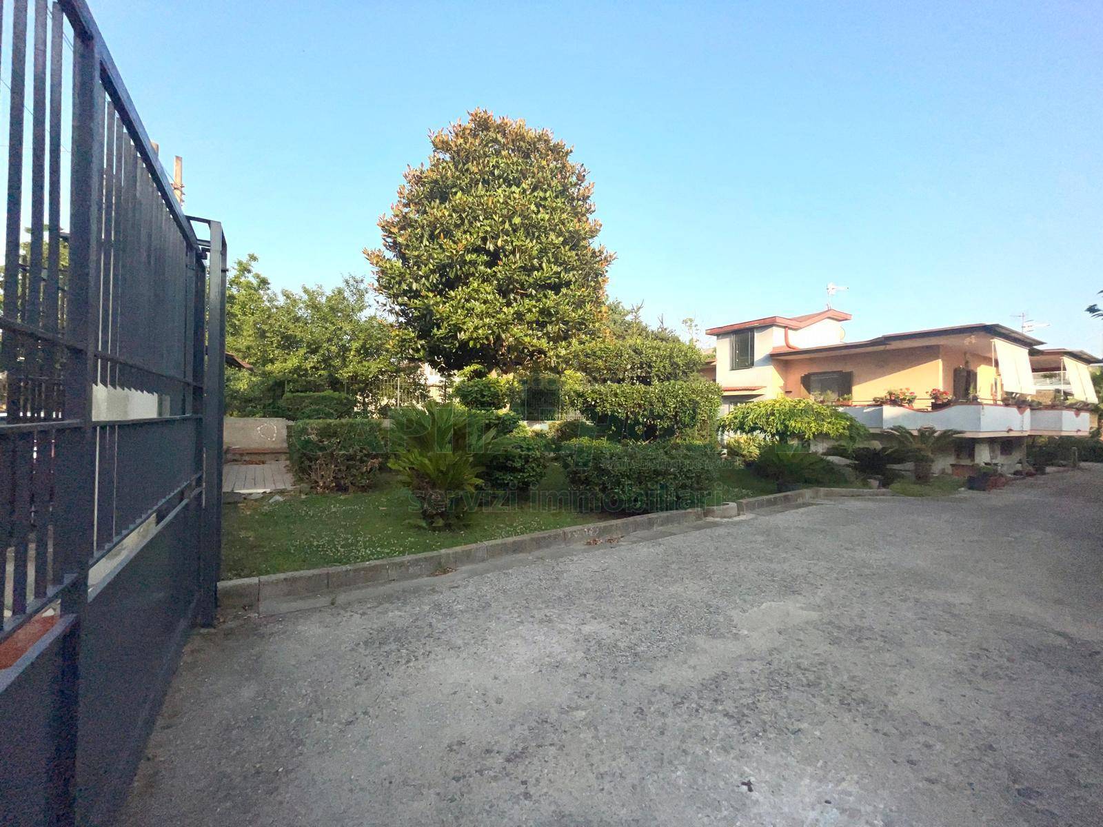 Villa in vendita a Pomigliano d'Arco