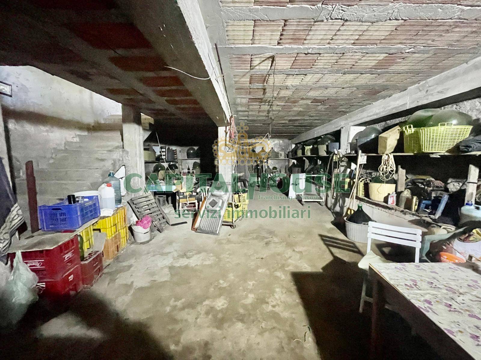 Deposito in vendita a Somma Vesuviana