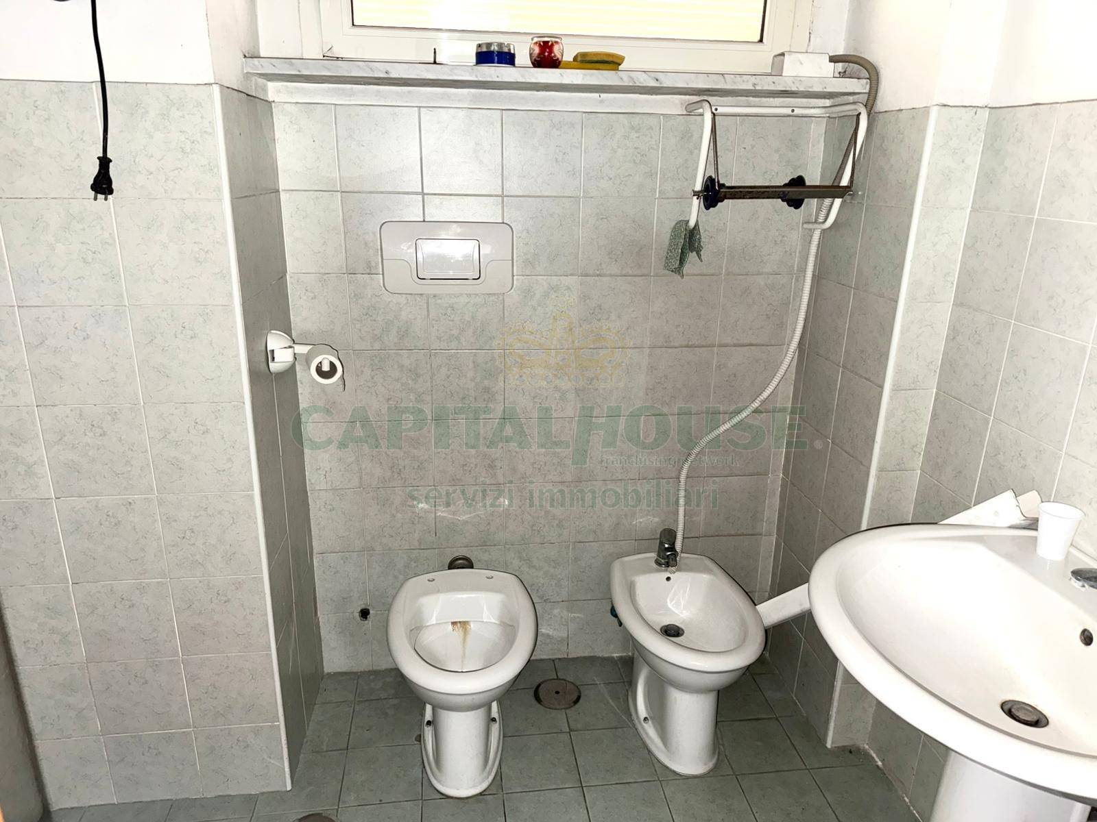 Attivit commerciale in affitto a Pomigliano d'Arco