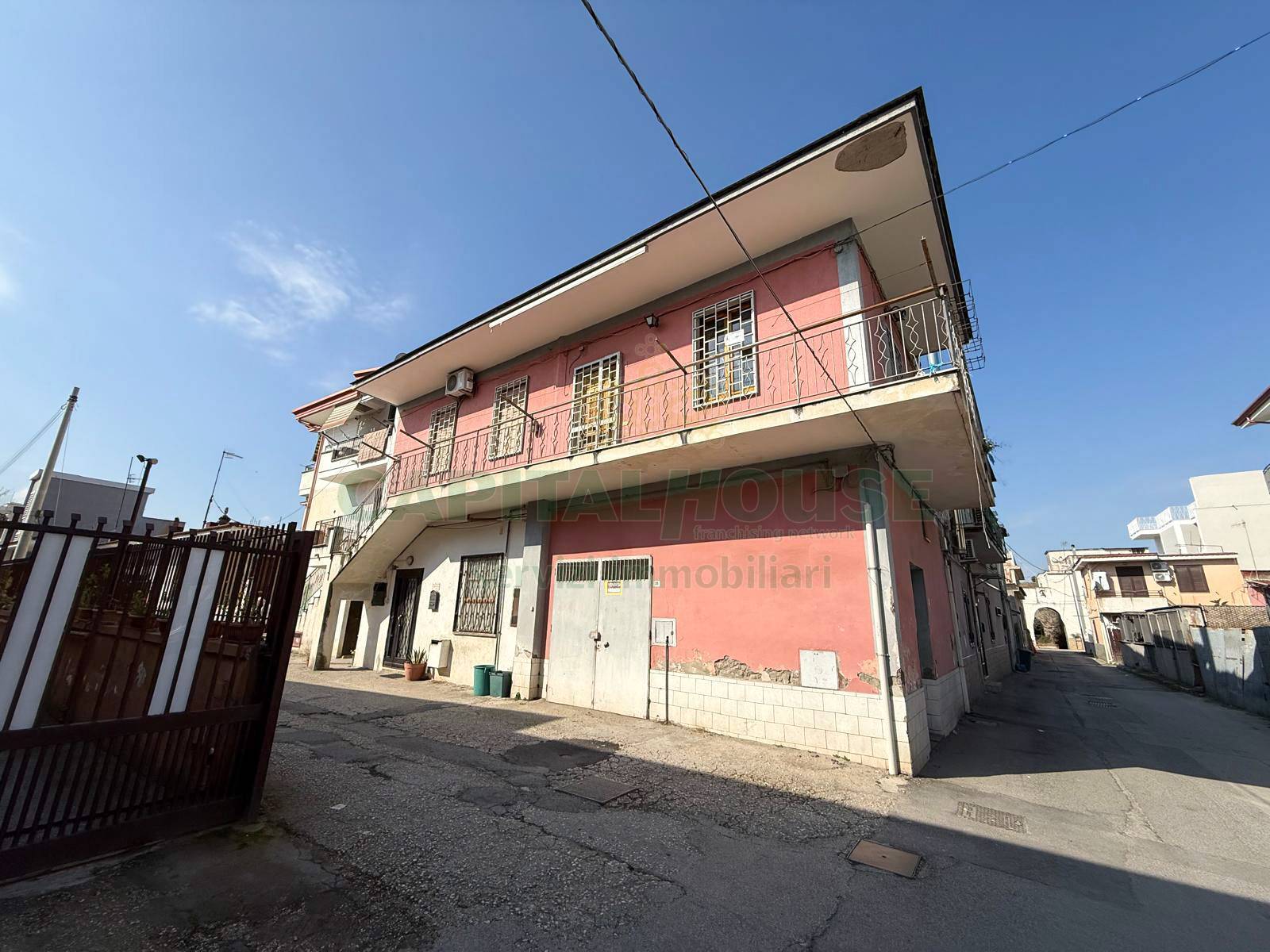 Appartamento in vendita a Castello di Cisterna