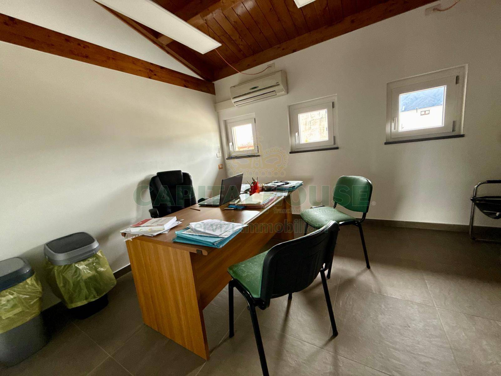 Ufficio in affitto a Sant'Anastasia