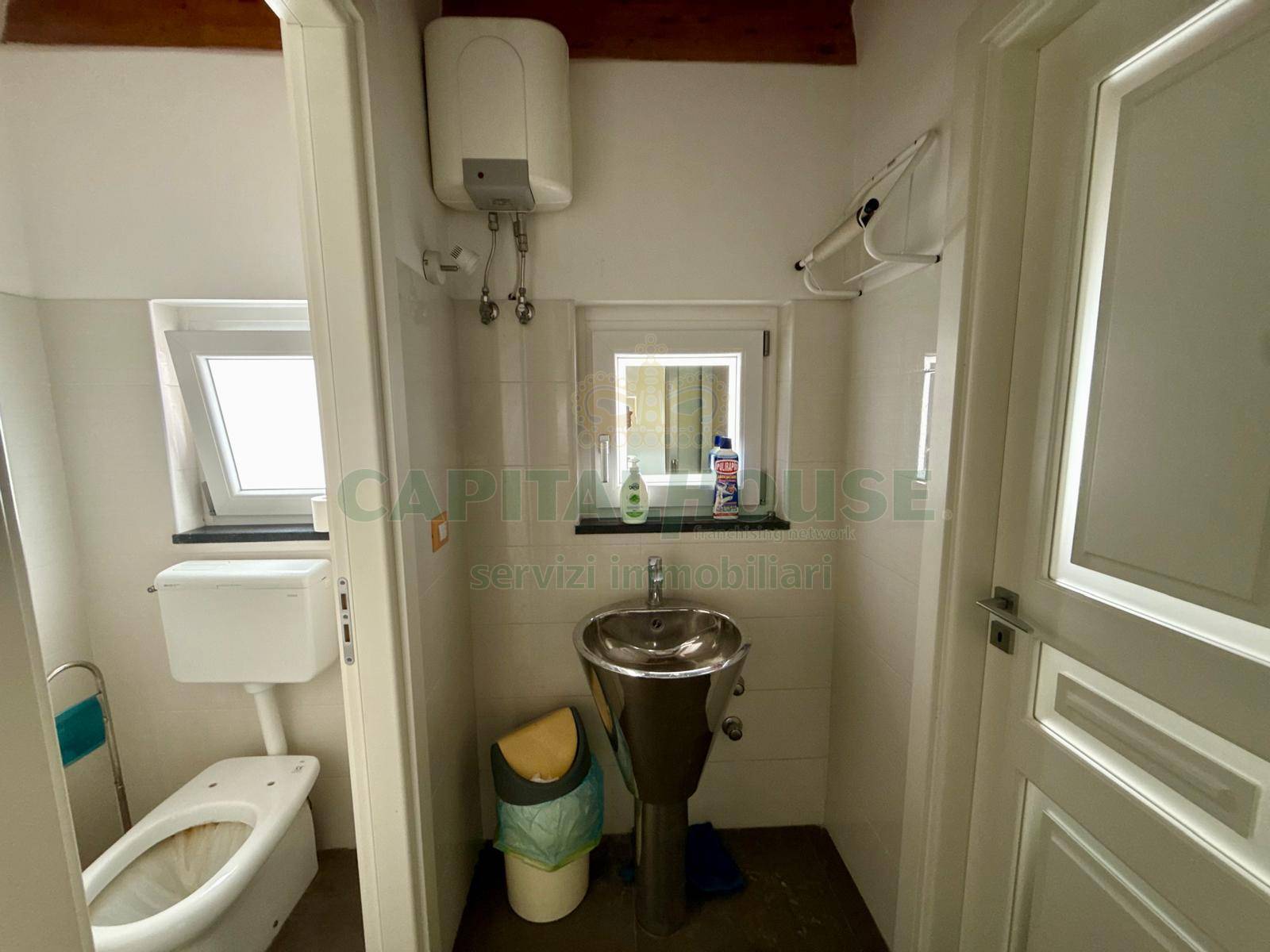 Ufficio in affitto a Sant'Anastasia