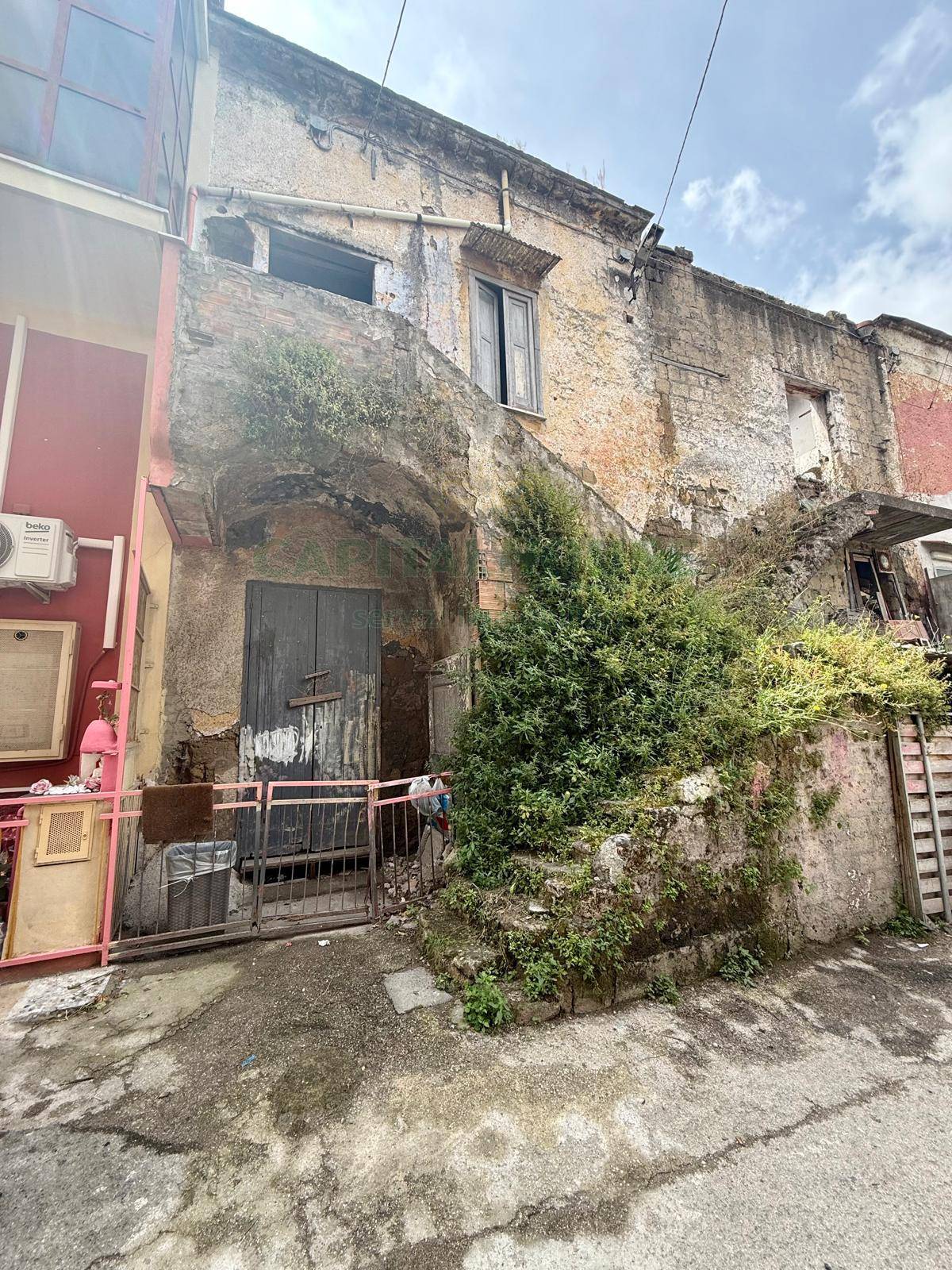 Rudere in vendita a Pomigliano d'Arco