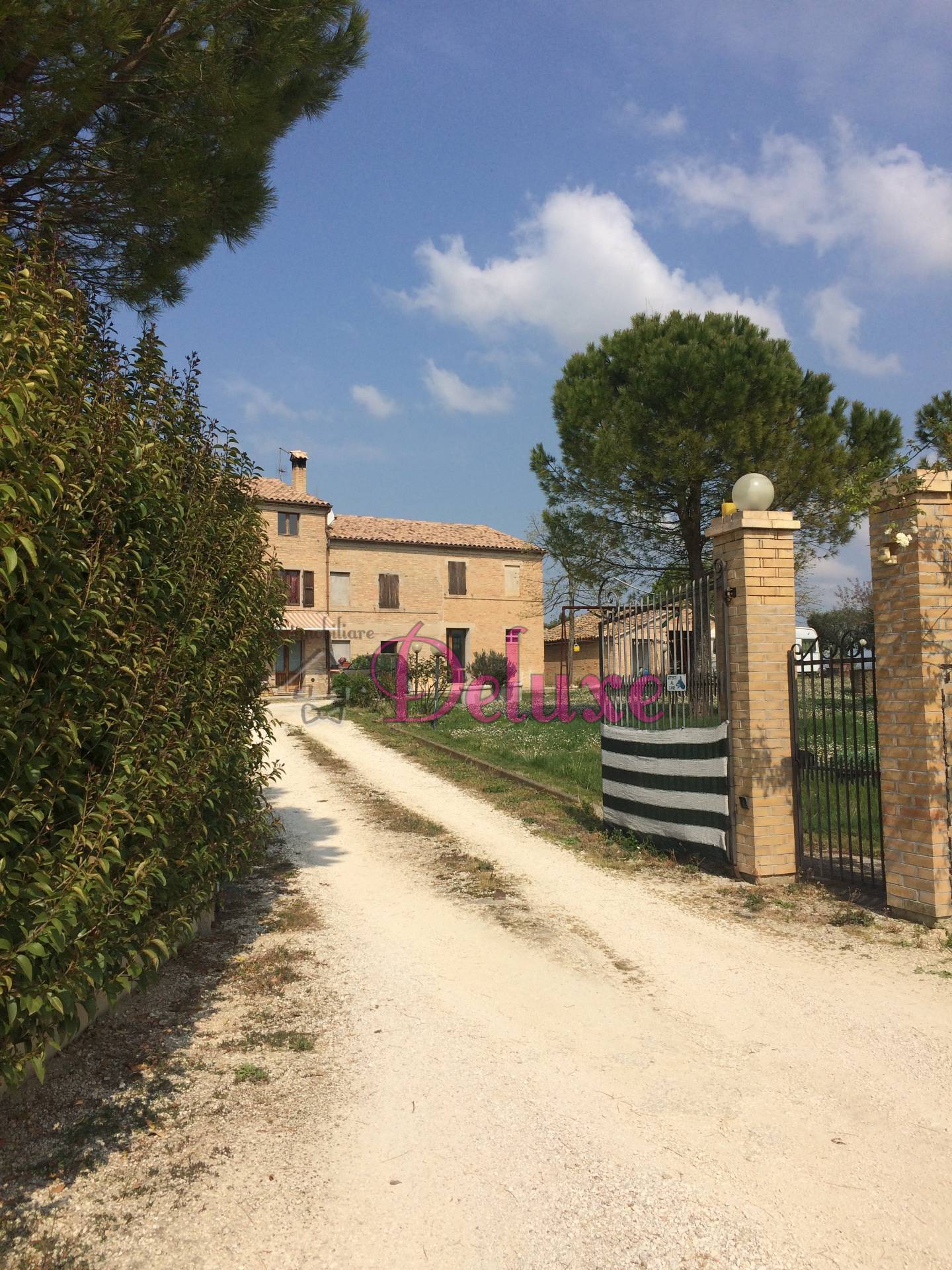 Casa singola in vendita a Treia, c.da piangiano