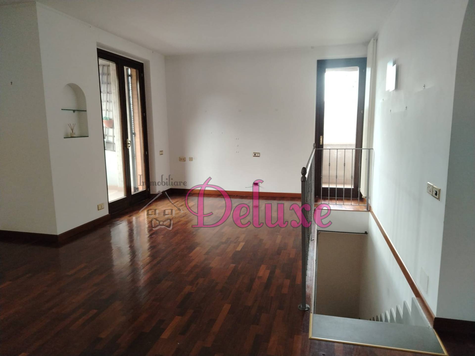 Appartamento in vendita a Macerata, Collevario