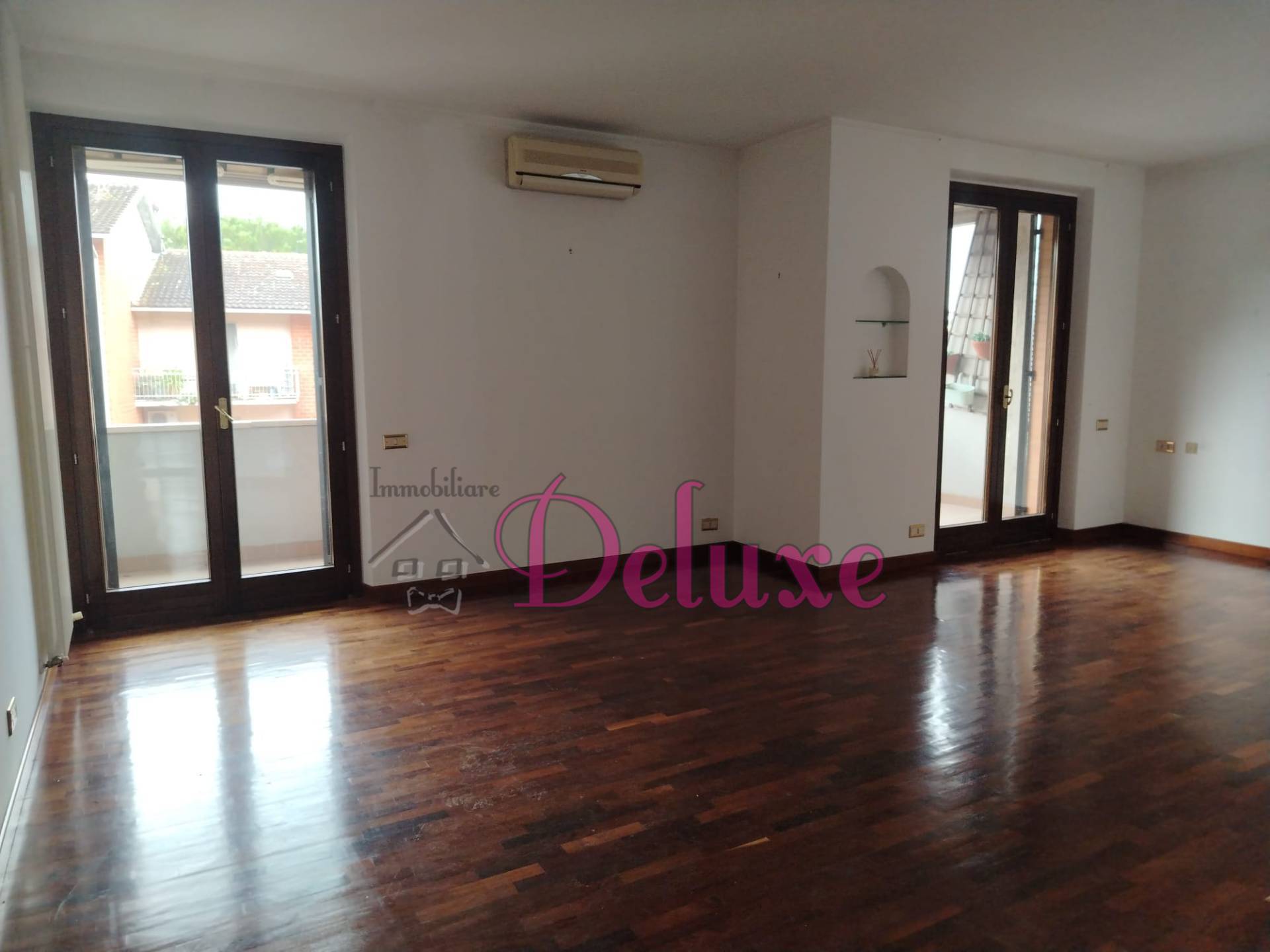 Appartamento in vendita a Macerata, Collevario