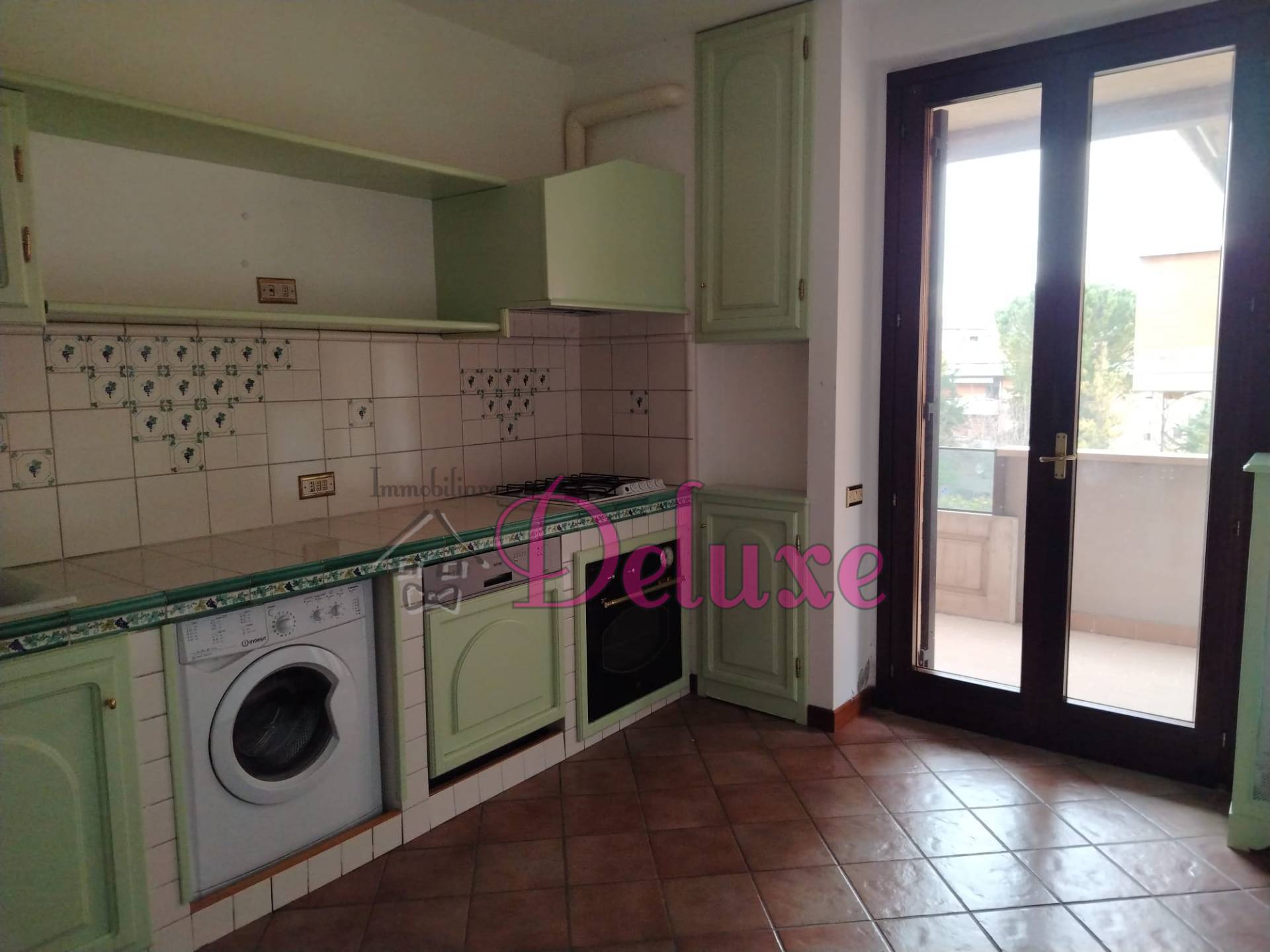 Appartamento in vendita a Macerata, Collevario