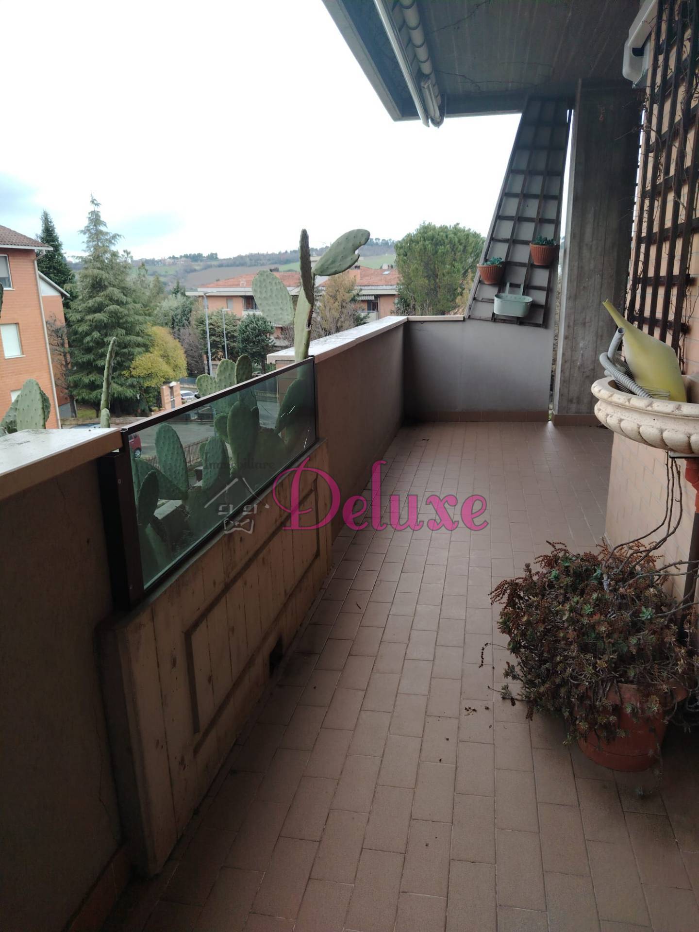 Appartamento in vendita a Macerata, Collevario