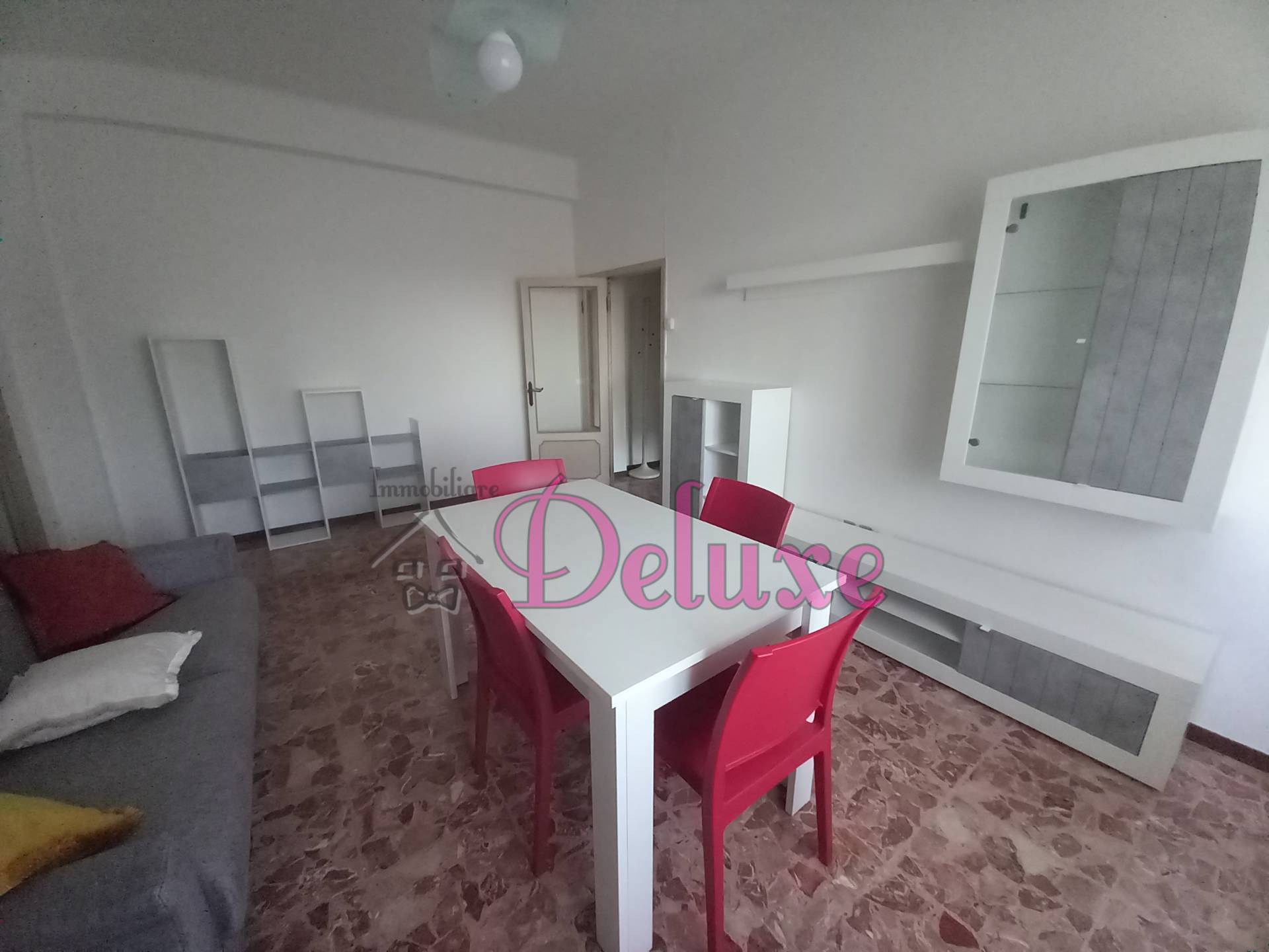 Appartamento in affitto a Macerata, Semicentrale