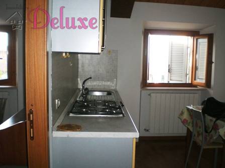 Mansarda in affitto a Macerata, Semicentrale