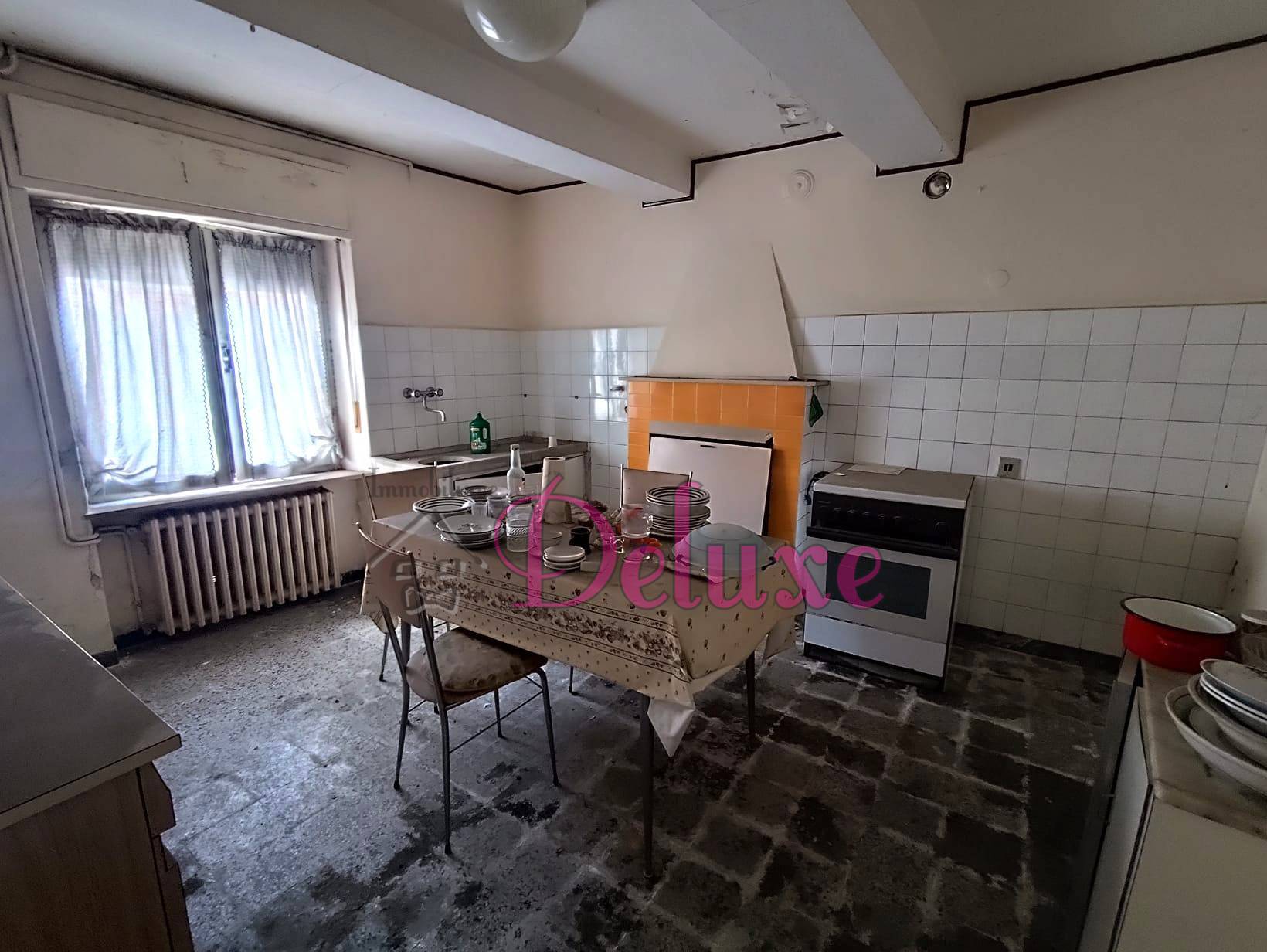 Casa Indipendente in vendita a Macerata, Villa Potenza