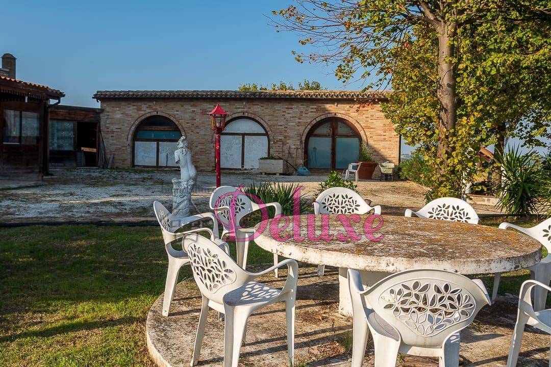 Villa in vendita a Montecassiano