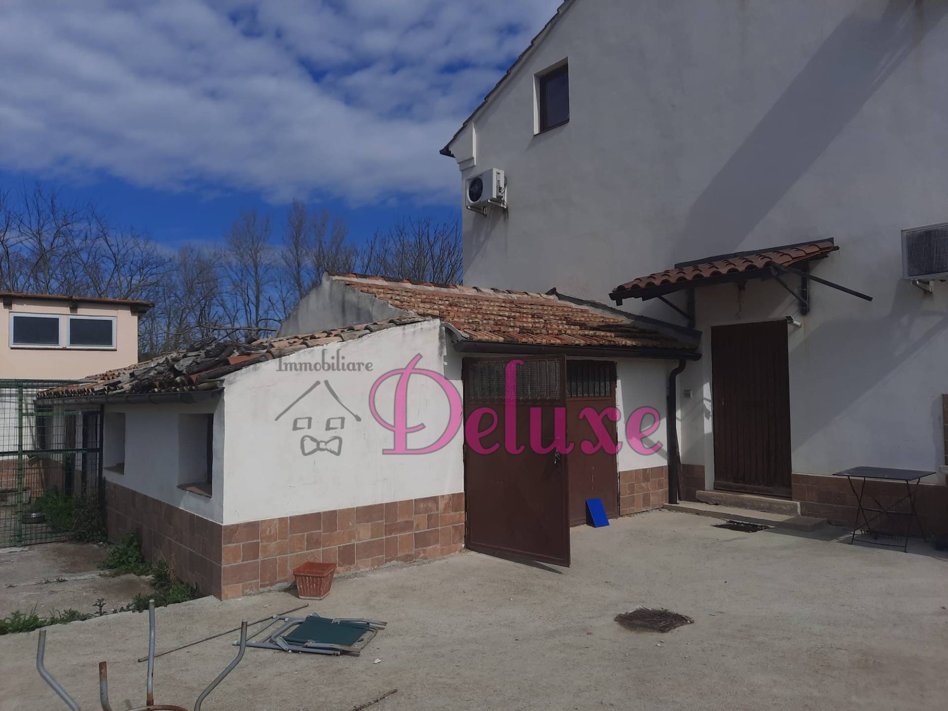 Casa Indipendente in vendita a Macerata, Villa Potenza