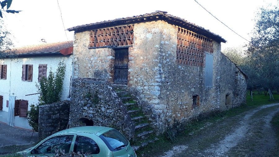 Rustico con giardino a Camaiore