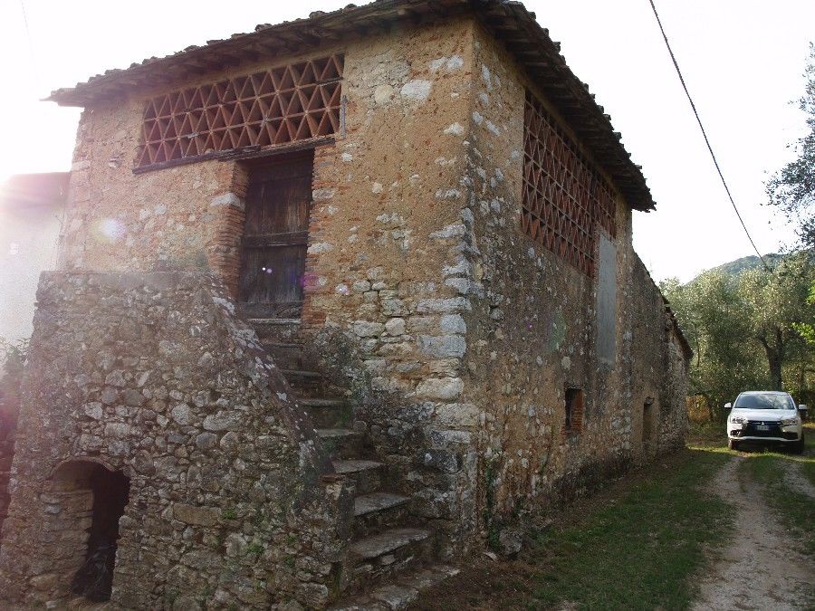 Rustico con giardino a Camaiore