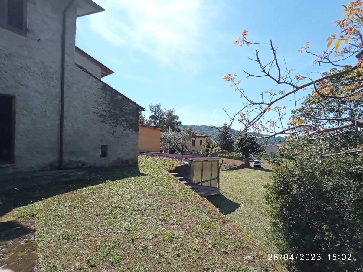 Rustico con giardino a Camaiore