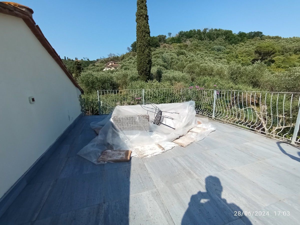 Rustico con giardino a Massarosa