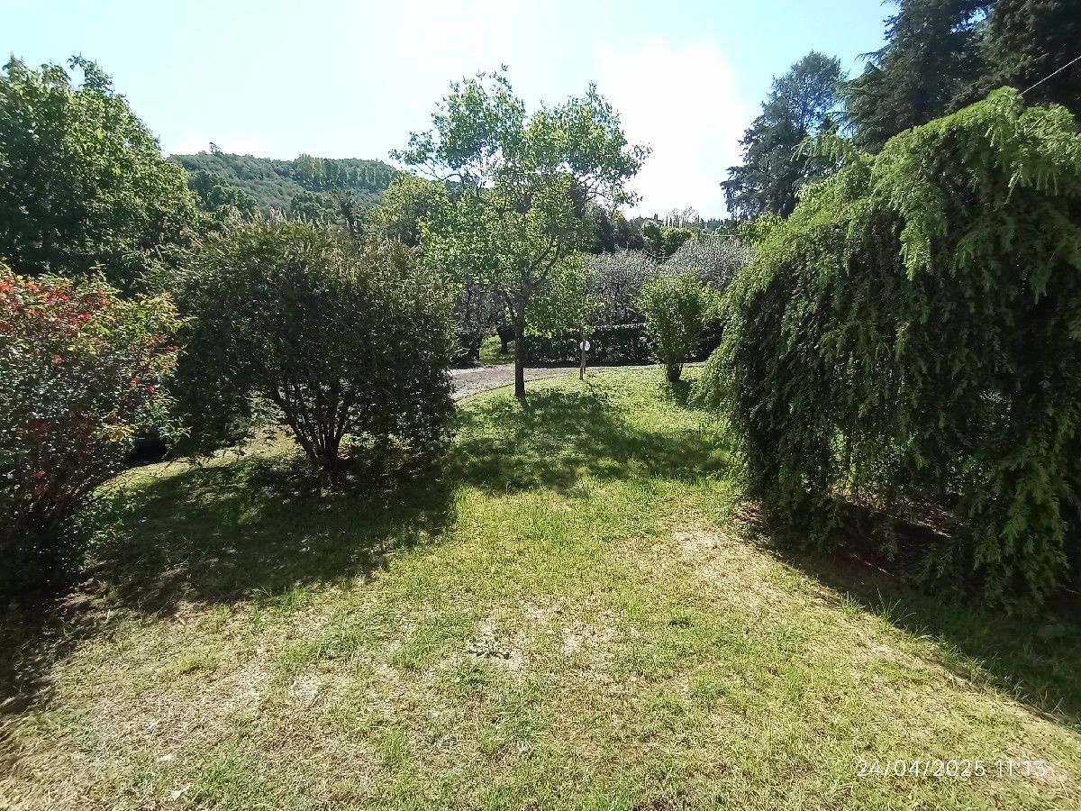 Villa con giardino a Camaiore