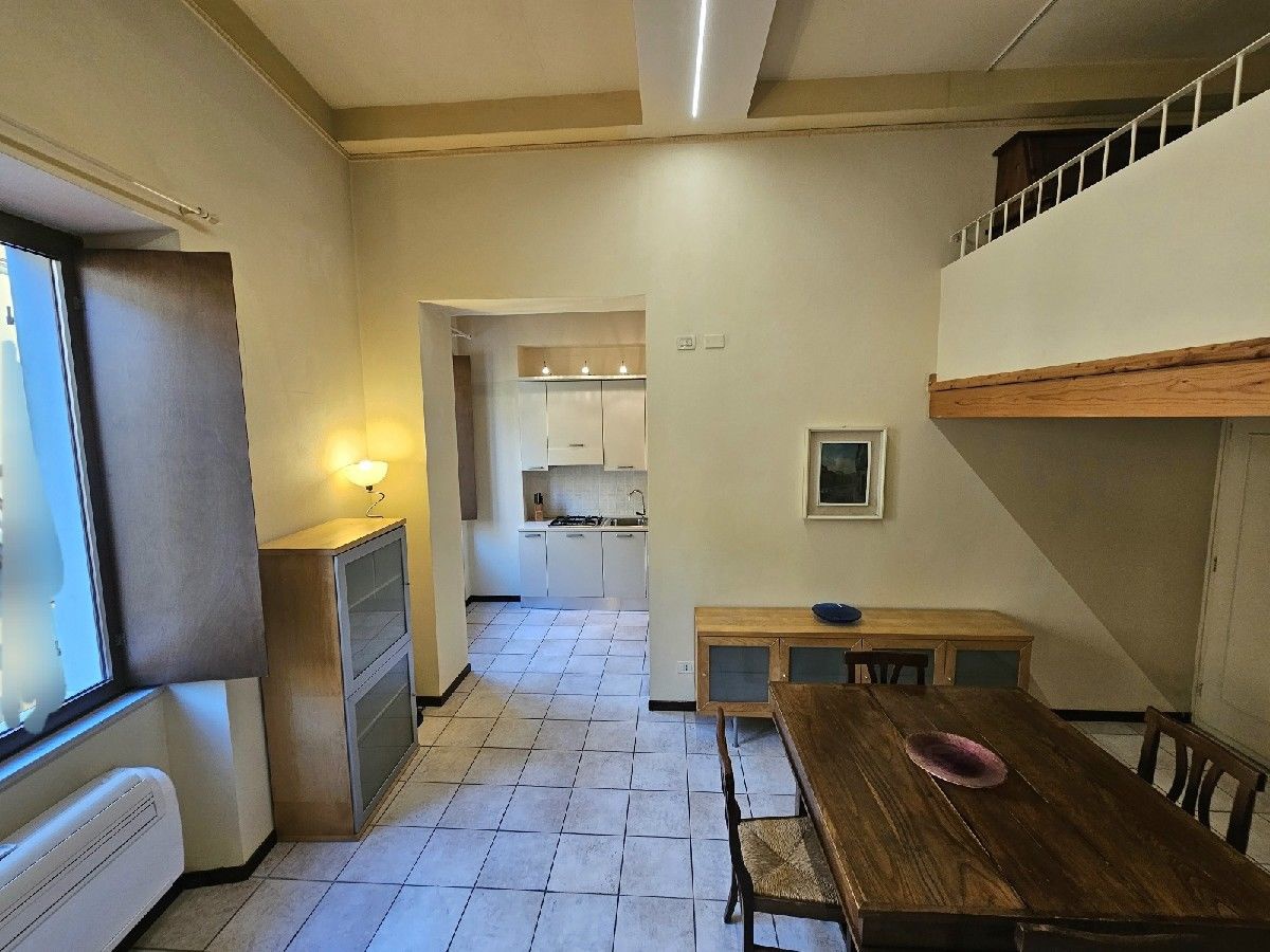 Bilocale in vendita in via vittorio emanuele, Camaiore