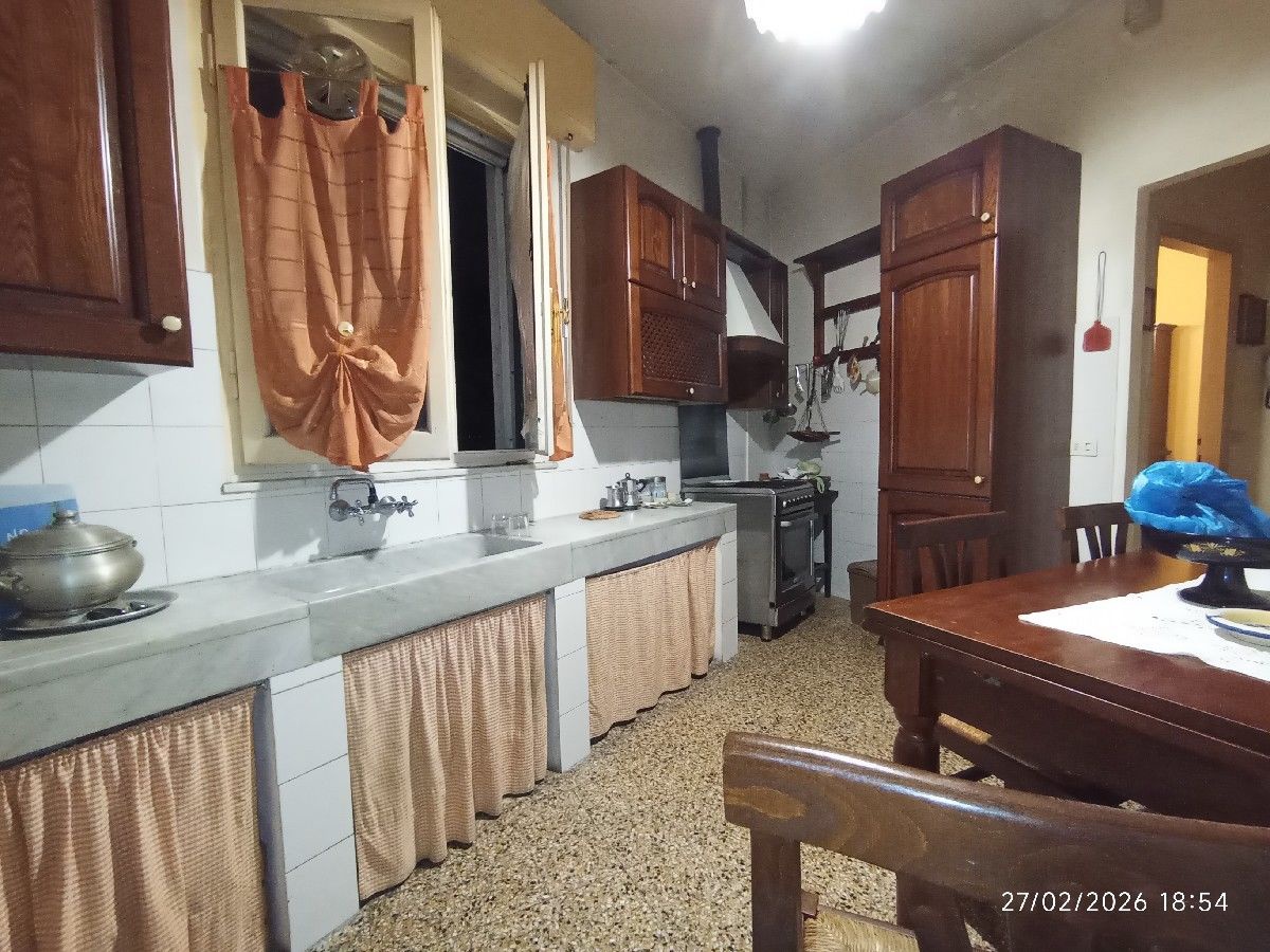 Quadrilocale con box a Camaiore