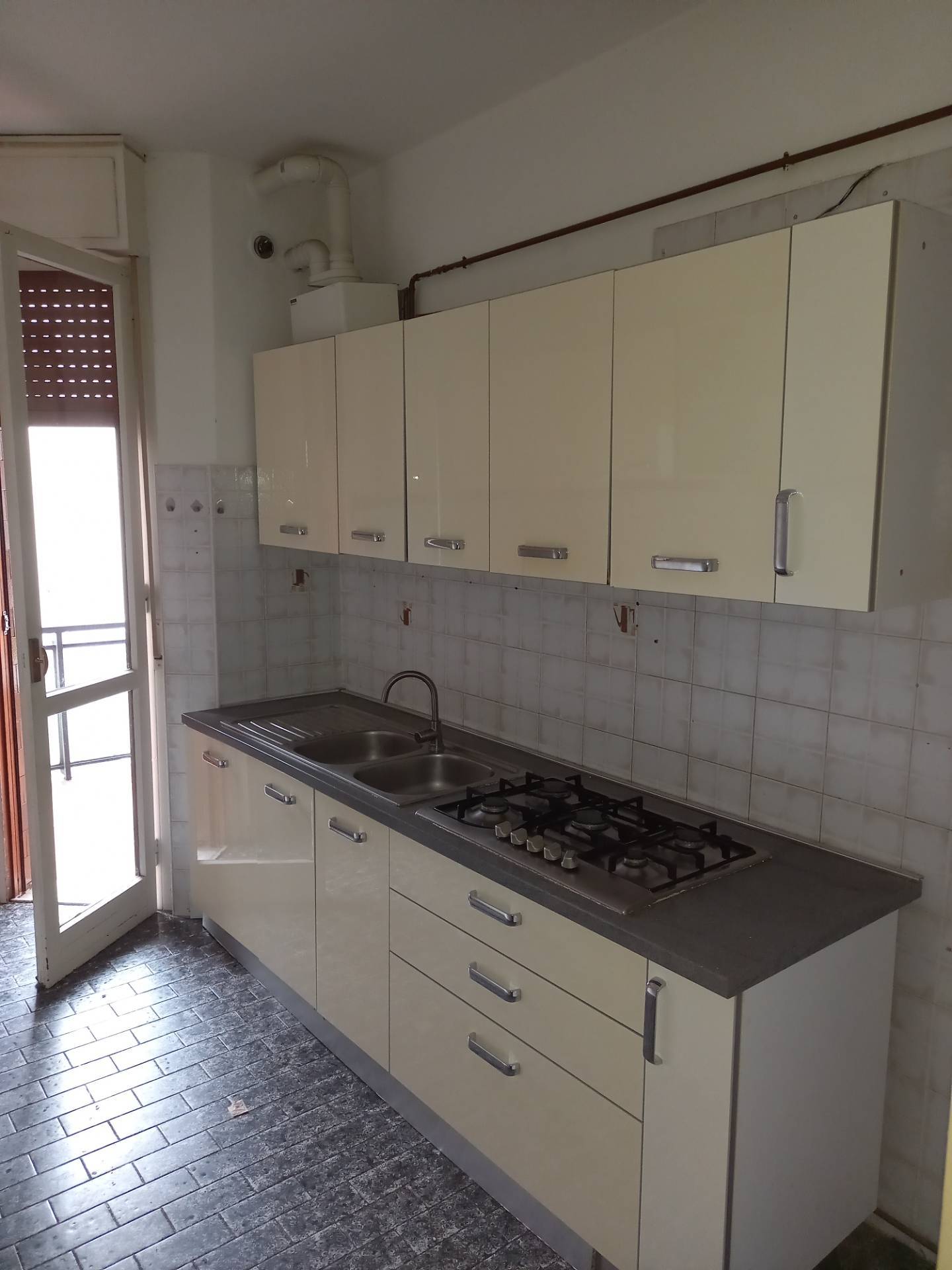 Appartamento in vendita a Milano, Baggio