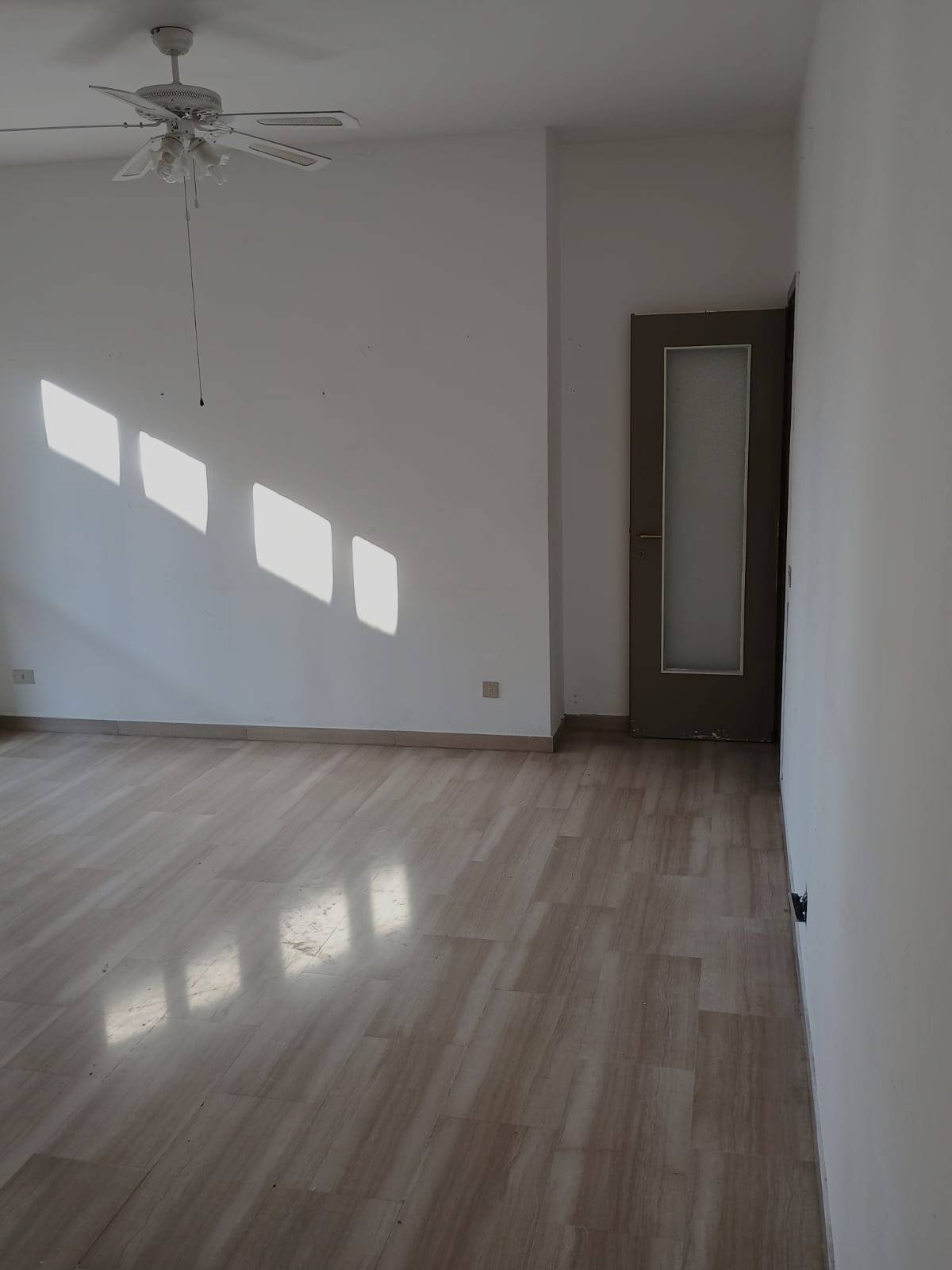 Appartamento in vendita a Milano, Baggio