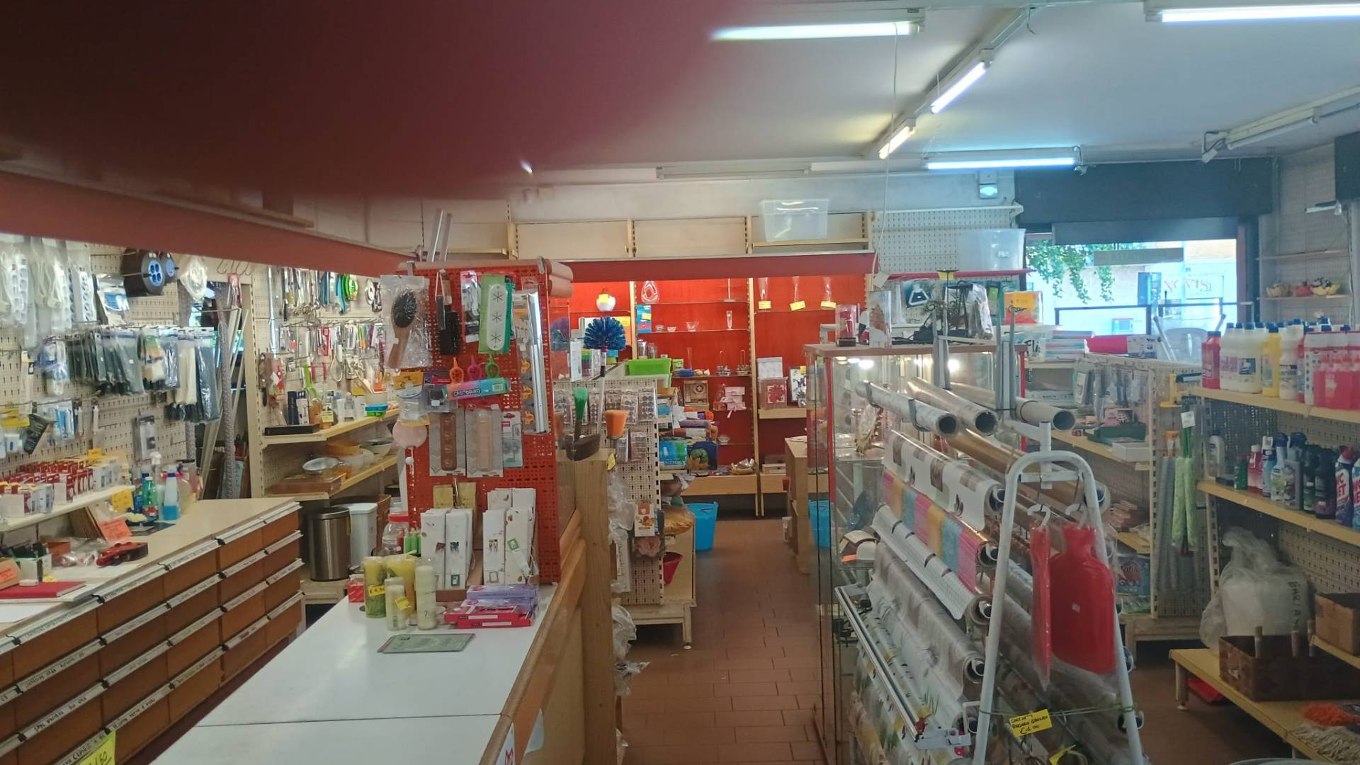Palazzo/Stabile uso commerciale in vendita a Pioltello, Seggiano