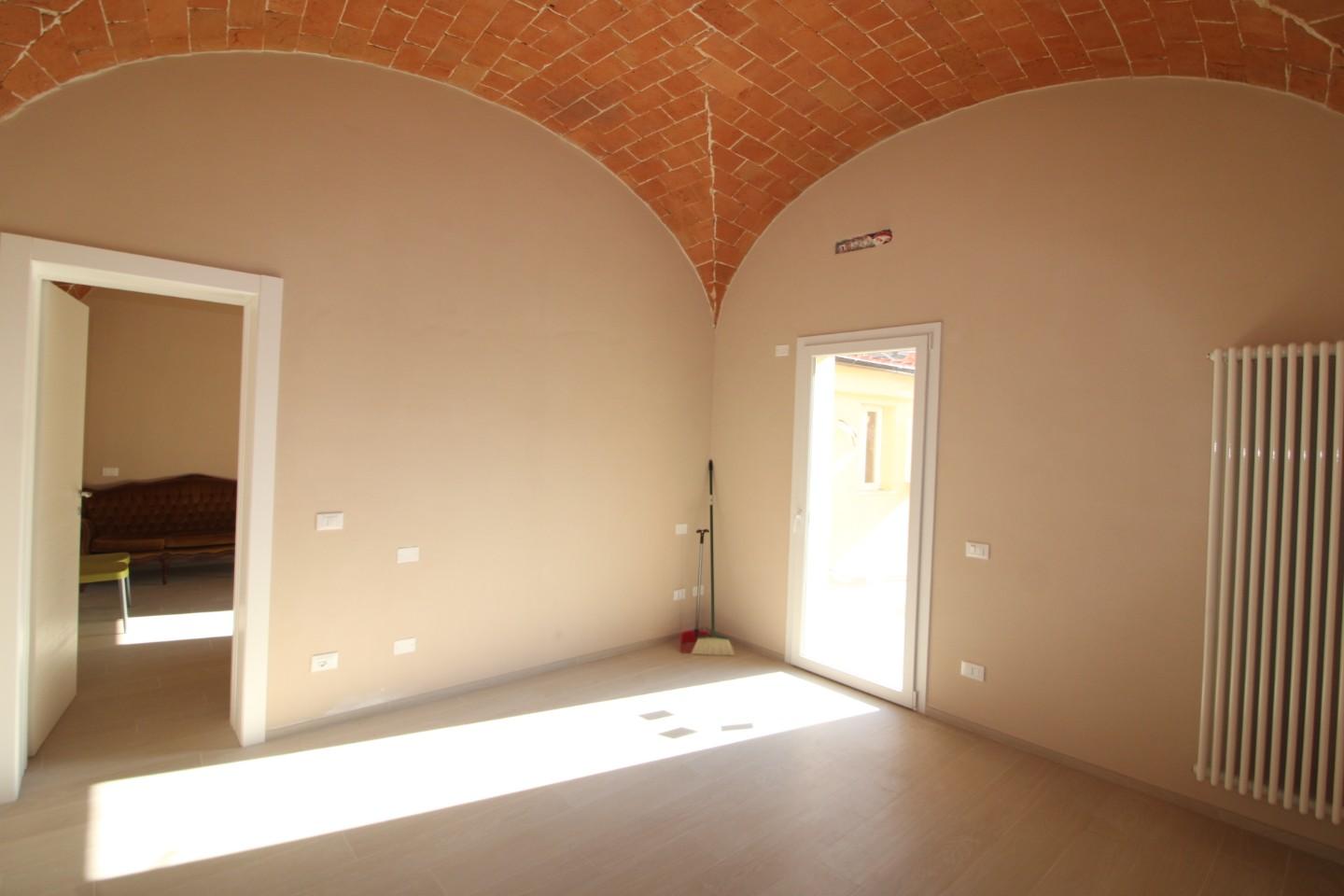 Trilocale con giardino a Pontedera