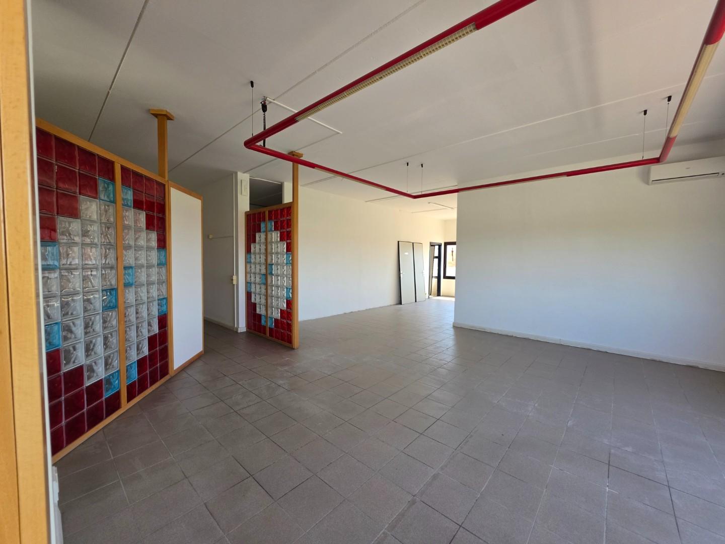 Locale commerciale in affitto, Calcinaia fornacette