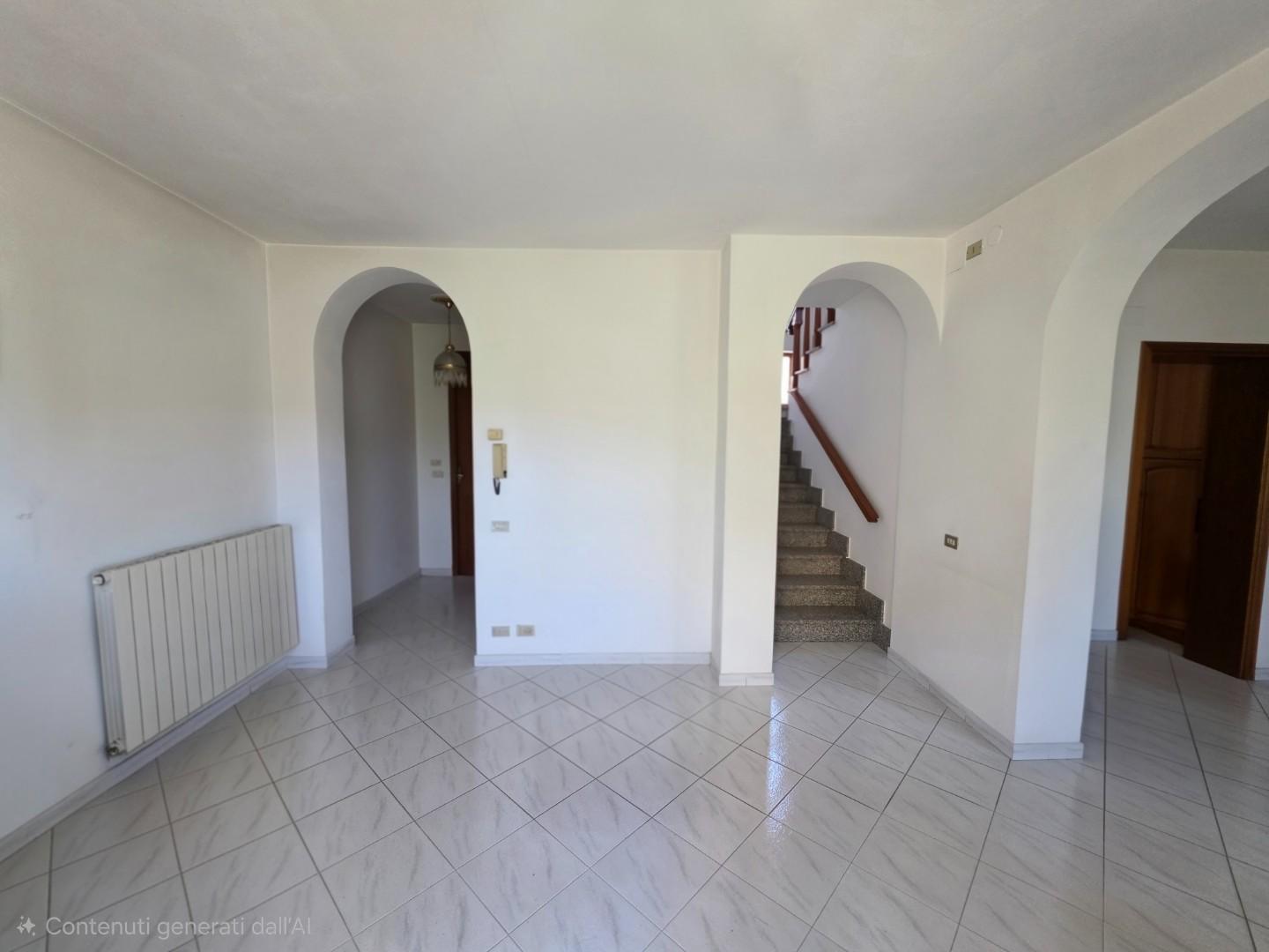 Villa Bifamiliare con giardino a Vicopisano