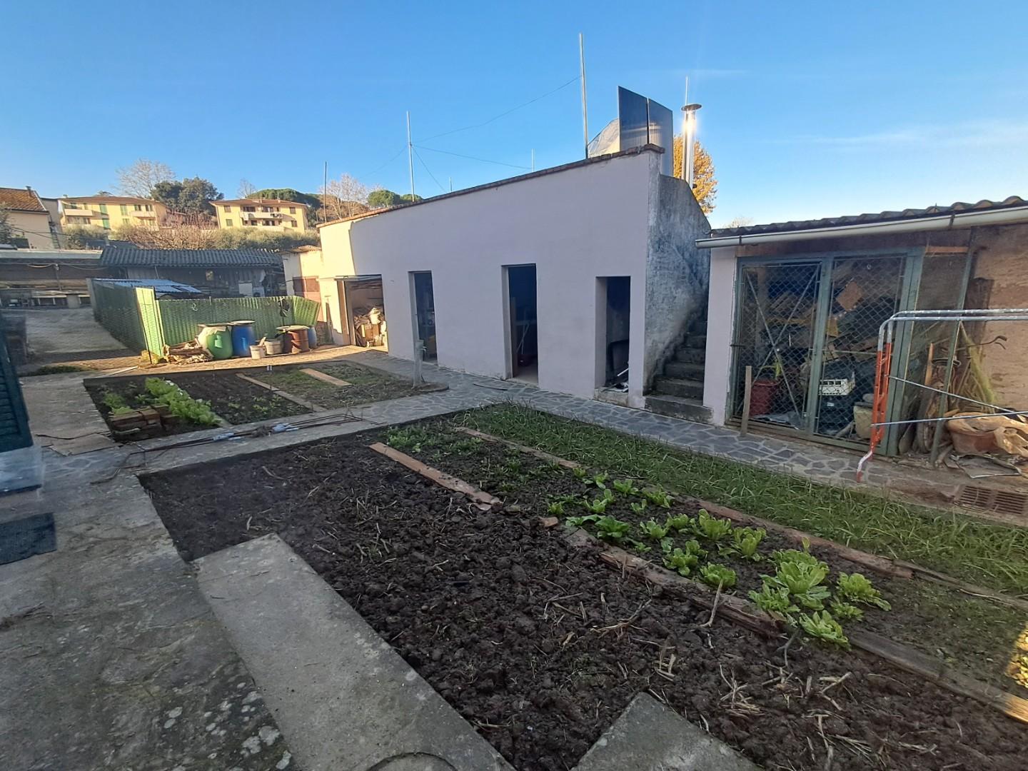Villa con giardino a Capannoli