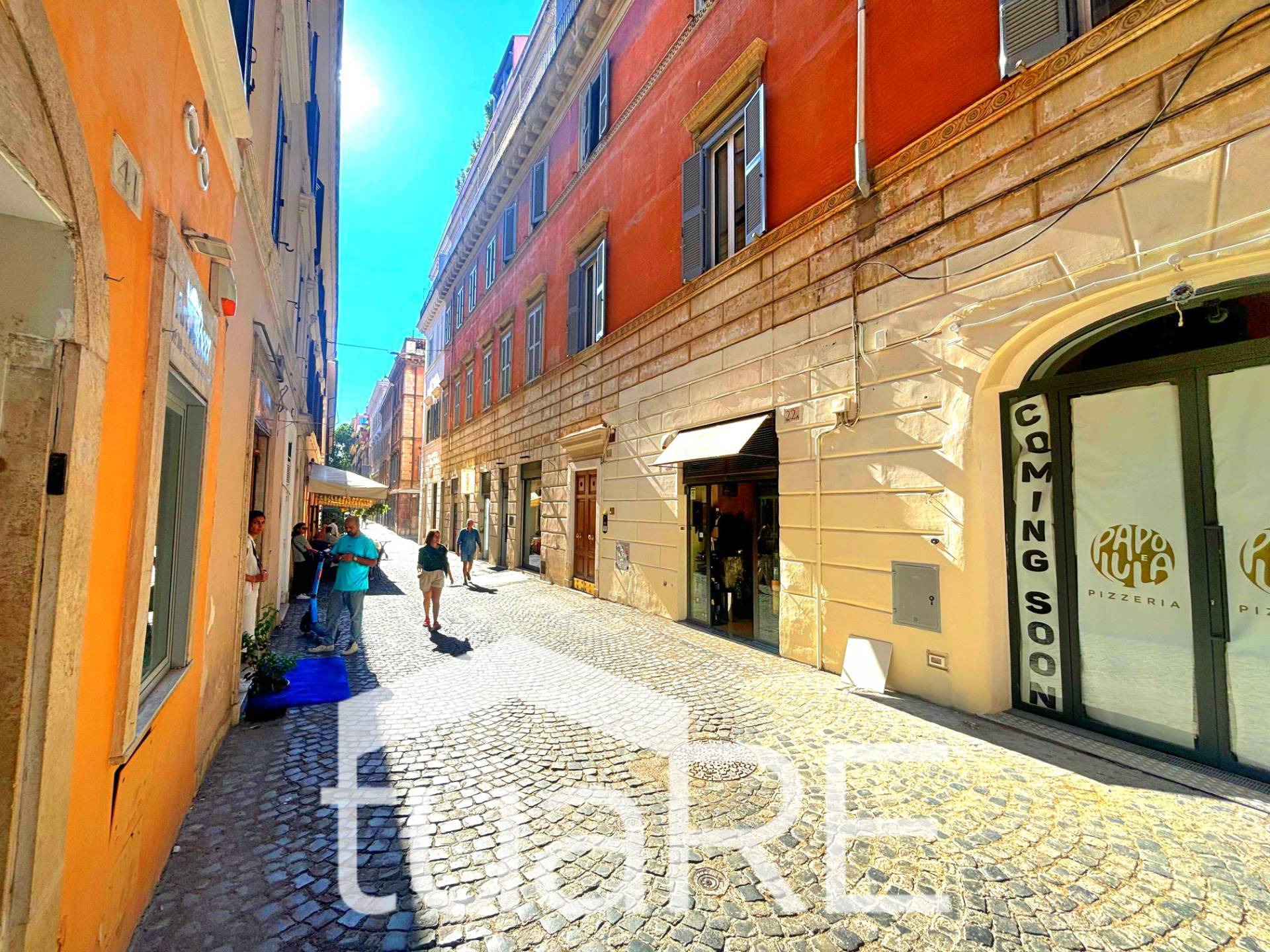 Locale commerciale in vendita a Roma, Centro Storico