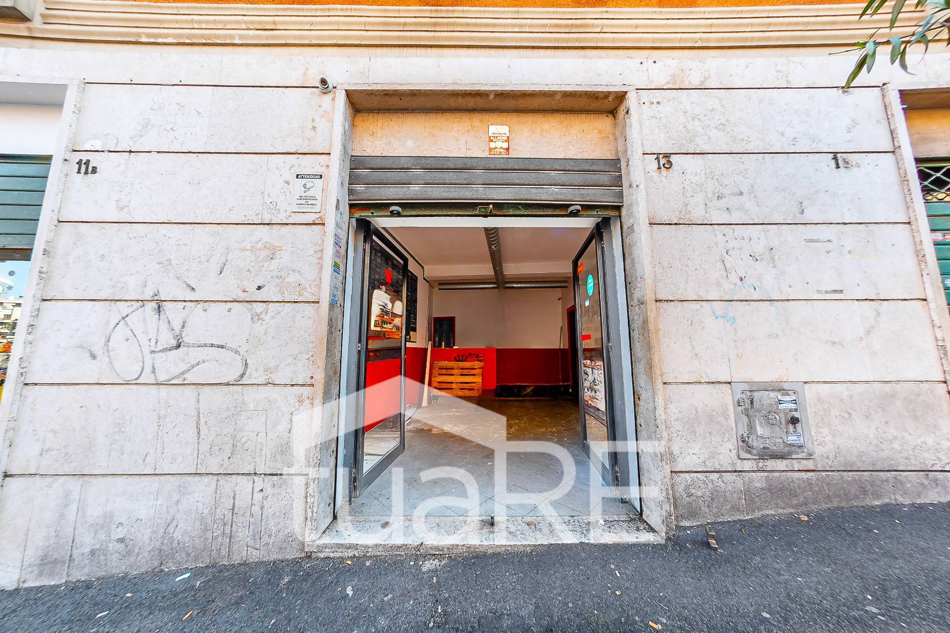 Locale commerciale in vendita a Roma, Balduina