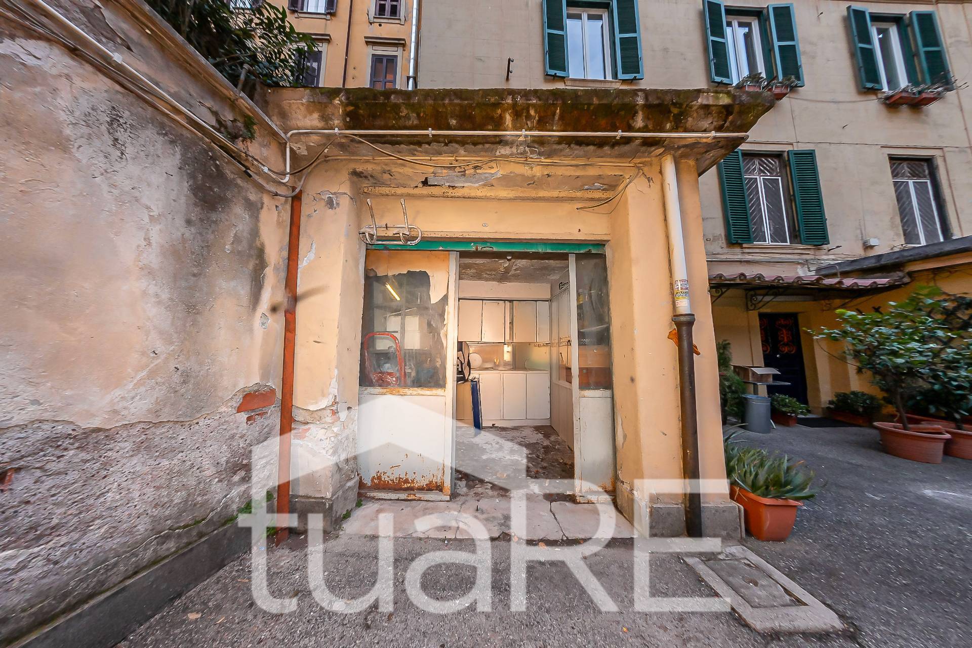 Box o garage in vendita a Roma, Prati