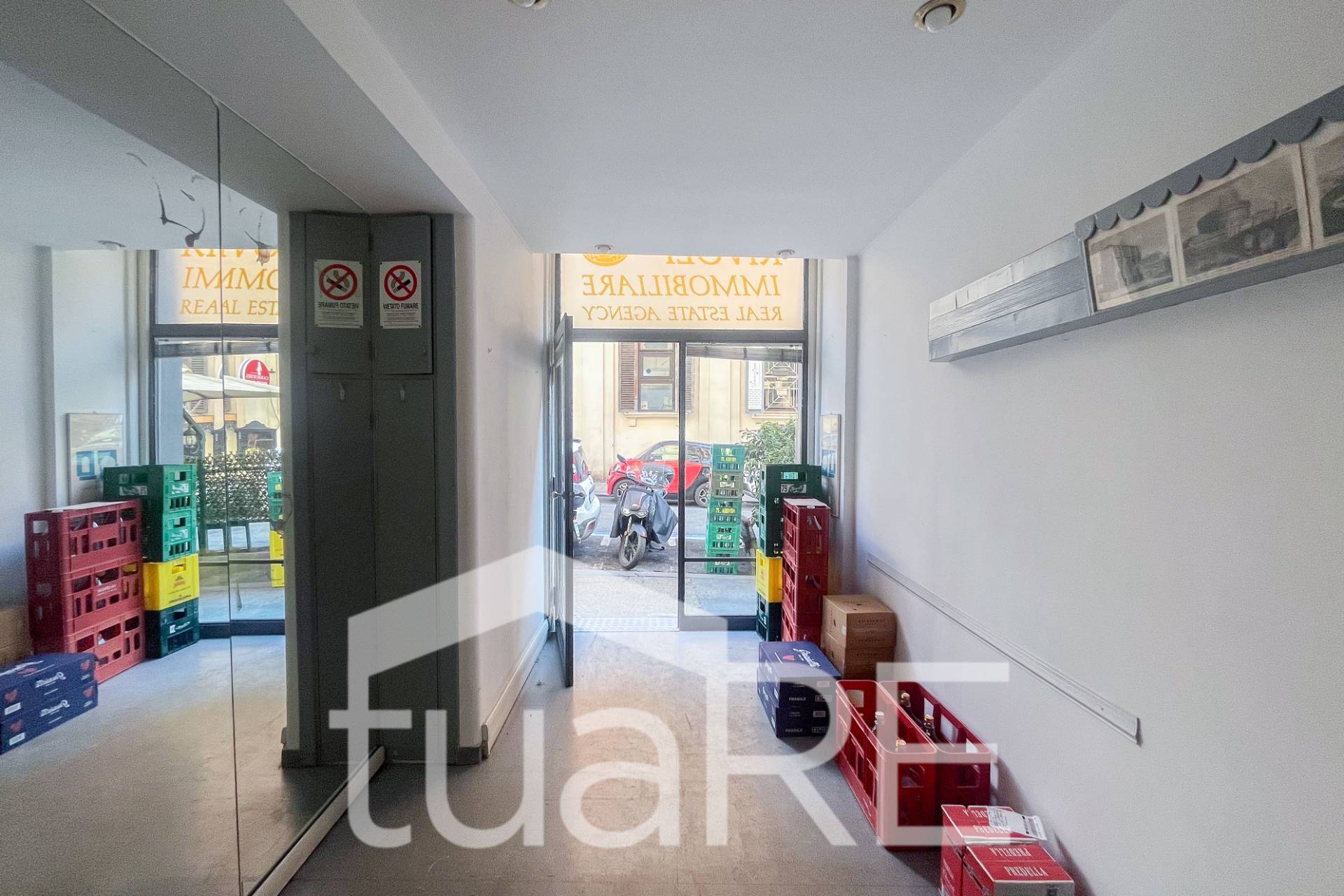 Locale commerciale in vendita a Roma, Centro Storico