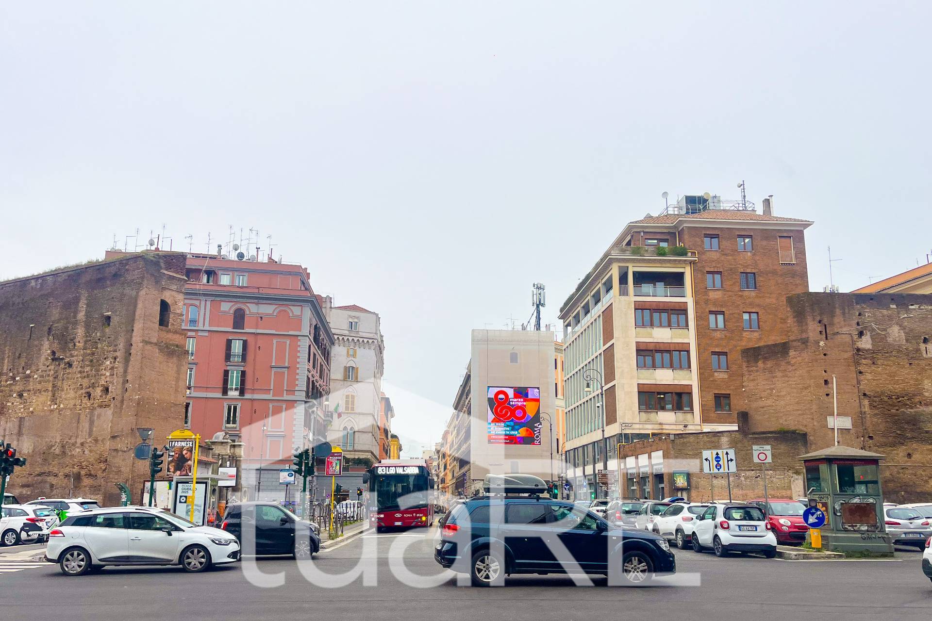 Locale commerciale in vendita a Roma, Centro Storico