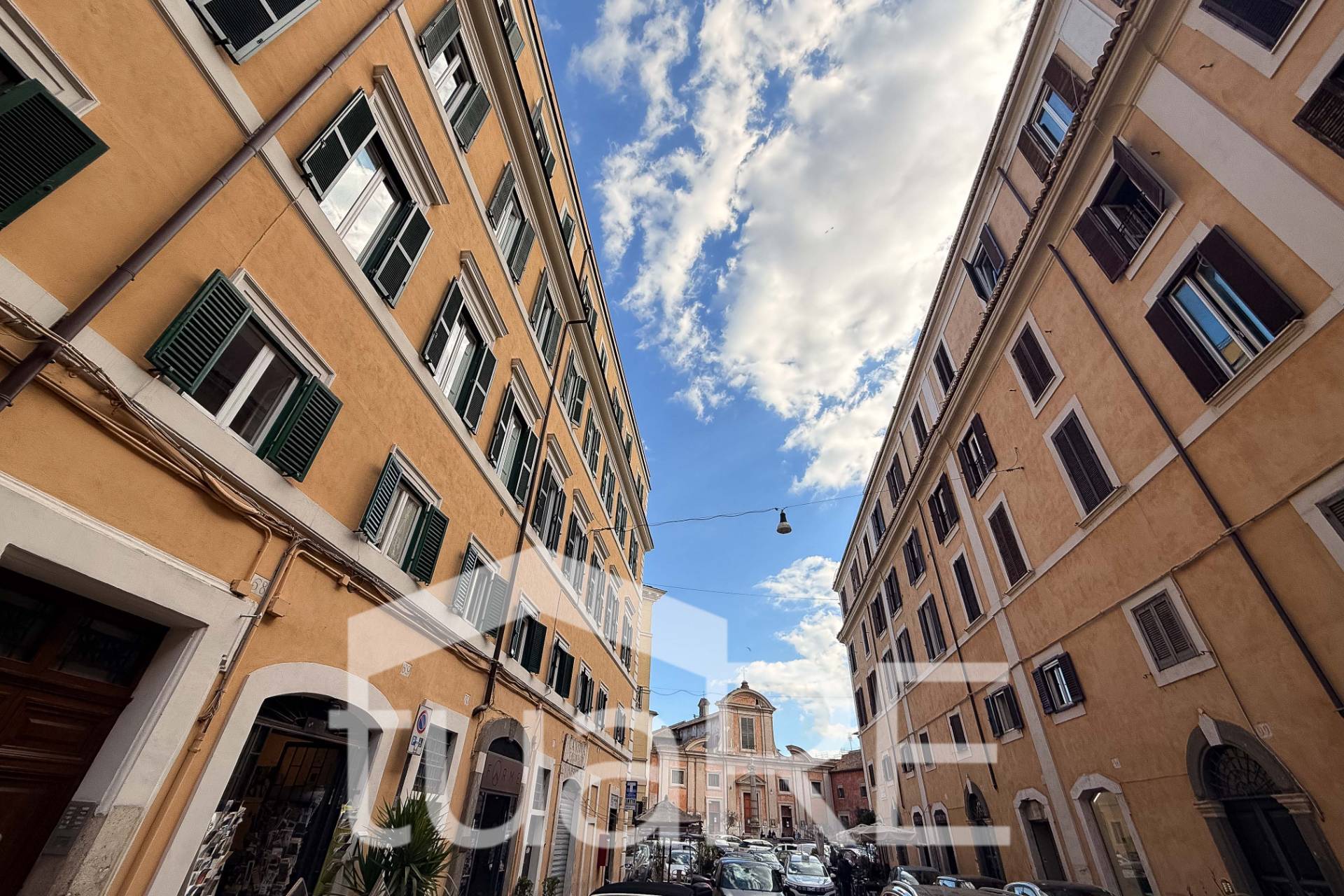 Deposito in vendita a Roma, Trastevere