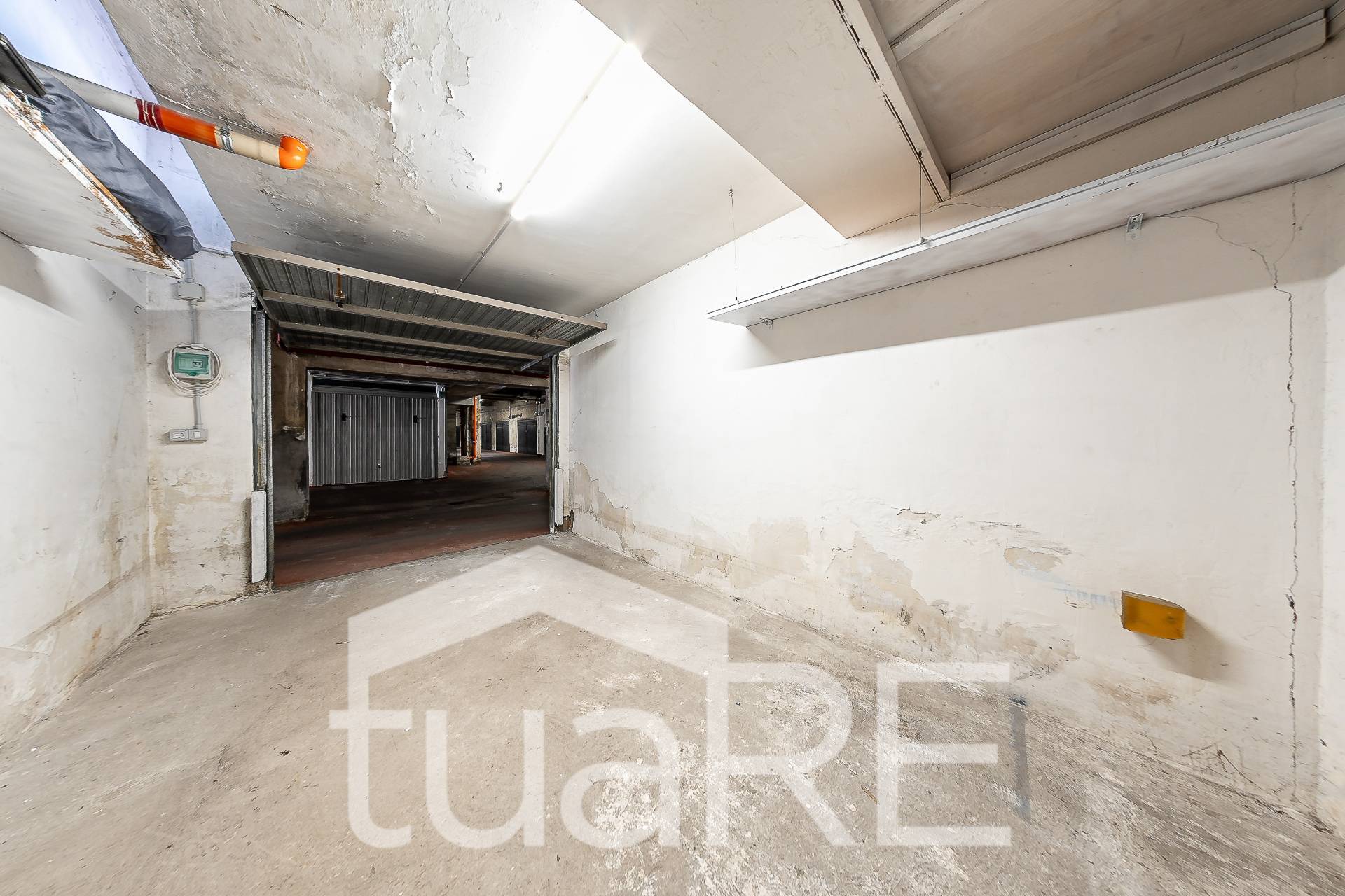 Box o garage in vendita a Roma