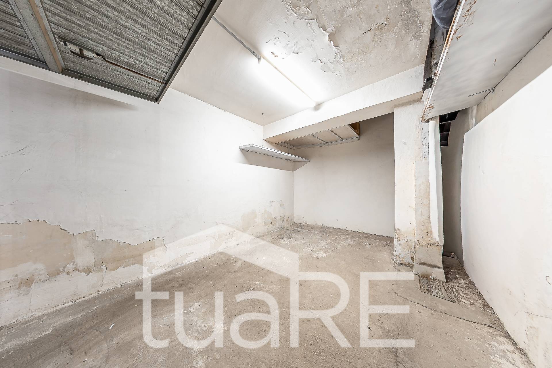 Box o garage in vendita a Roma