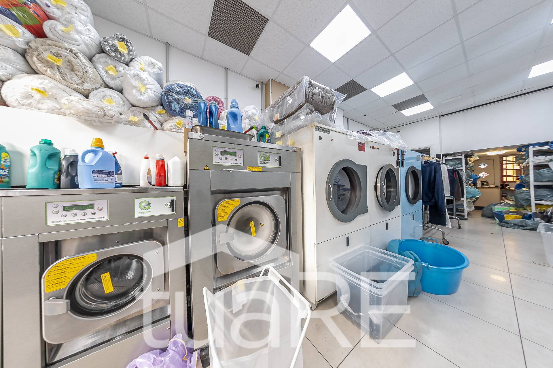 Locale commerciale in vendita a Roma, Trastevere