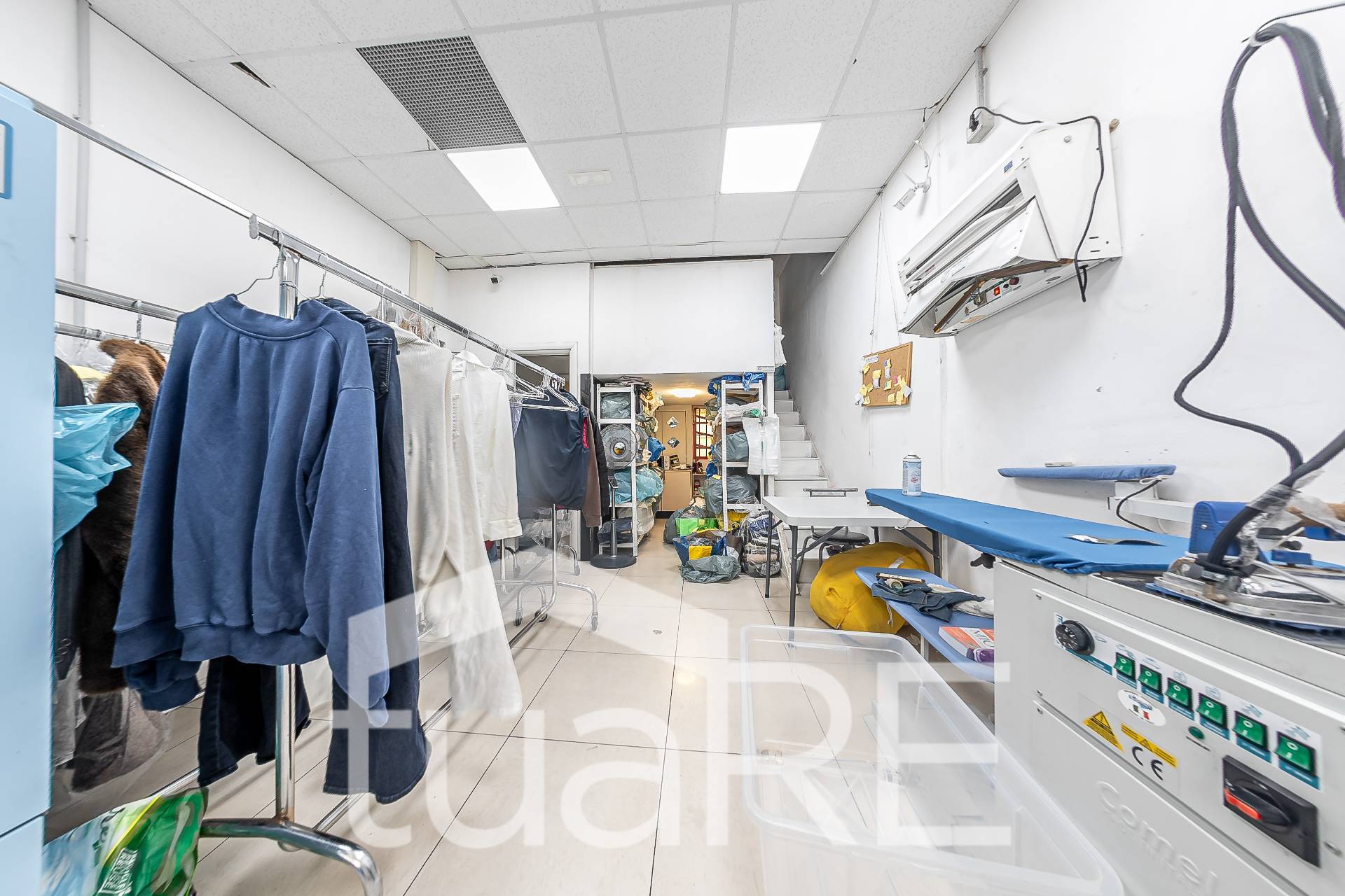 Locale commerciale in vendita a Roma, Trastevere