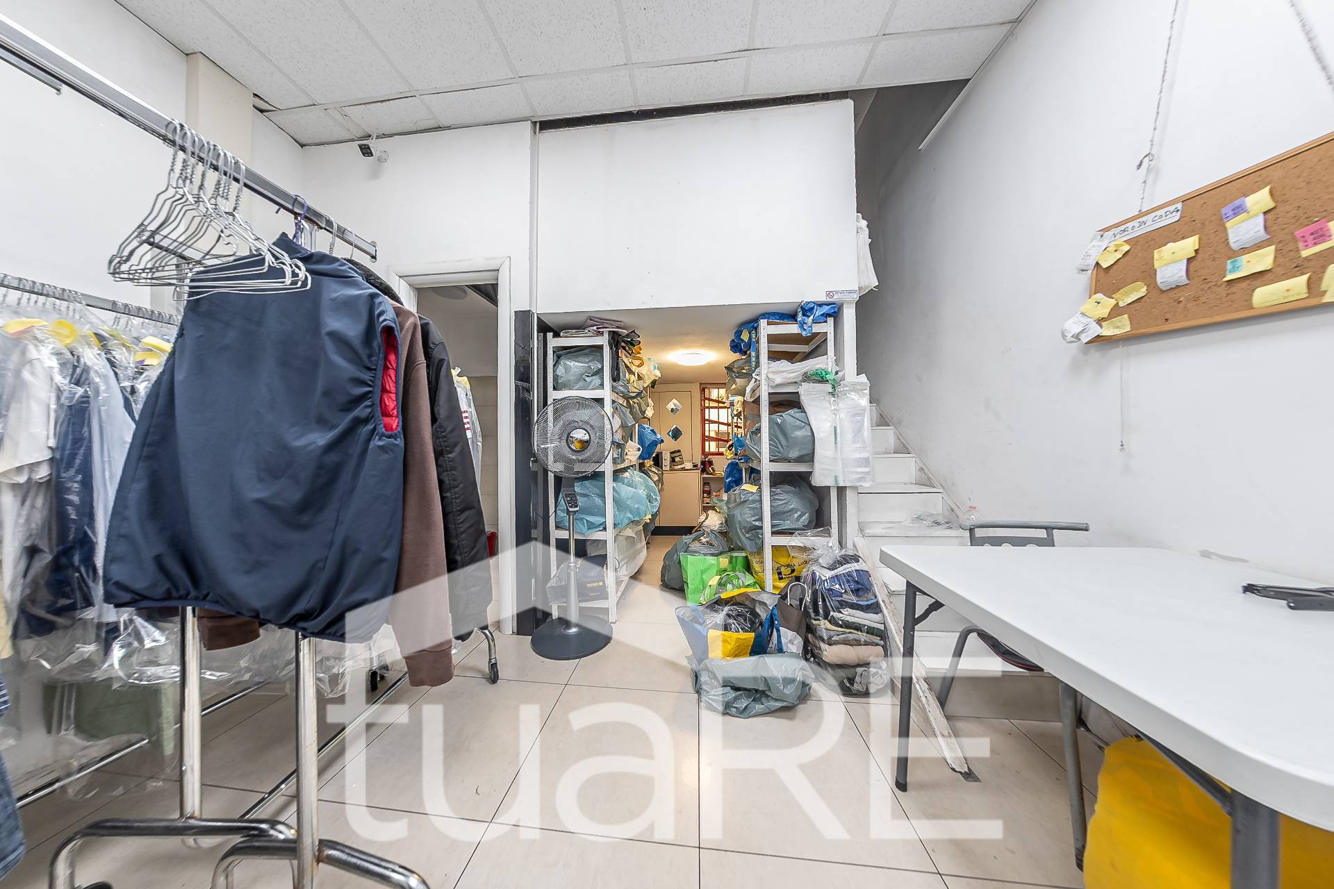 Locale commerciale in vendita a Roma, Trastevere