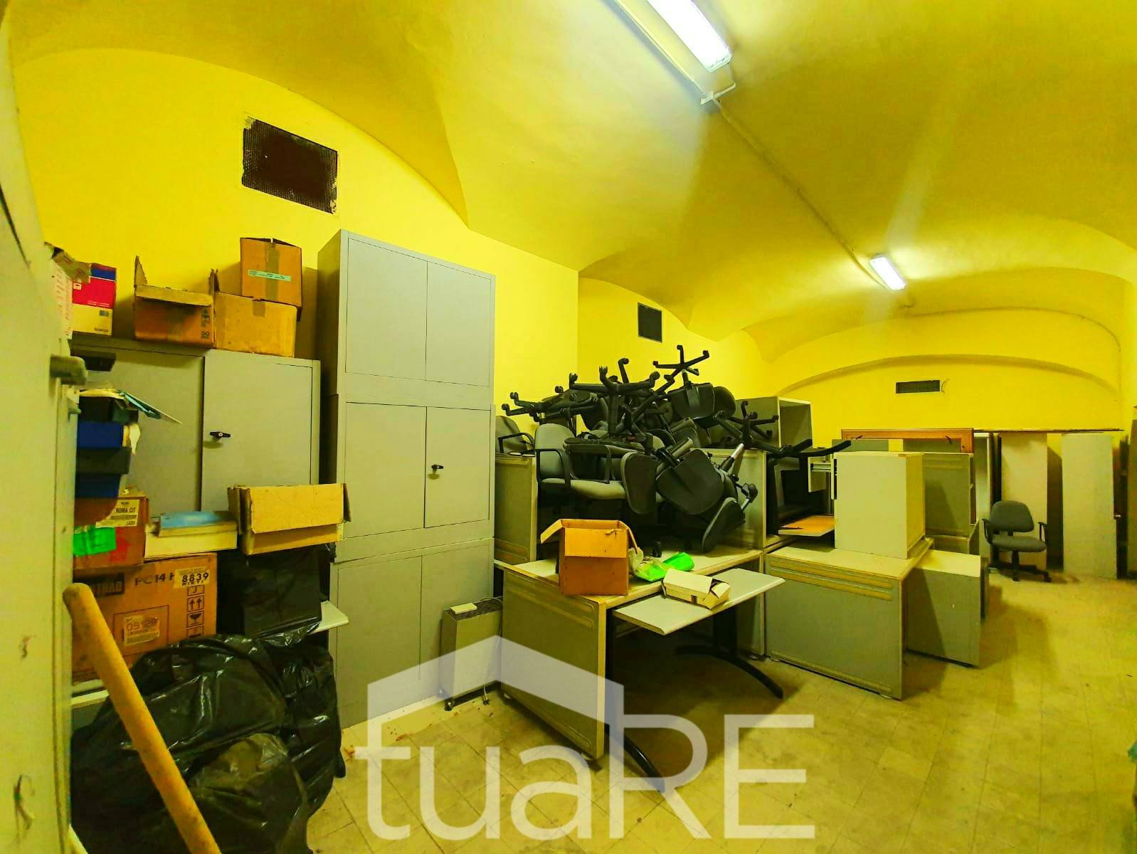 Locale commerciale in vendita a Roma, Trieste