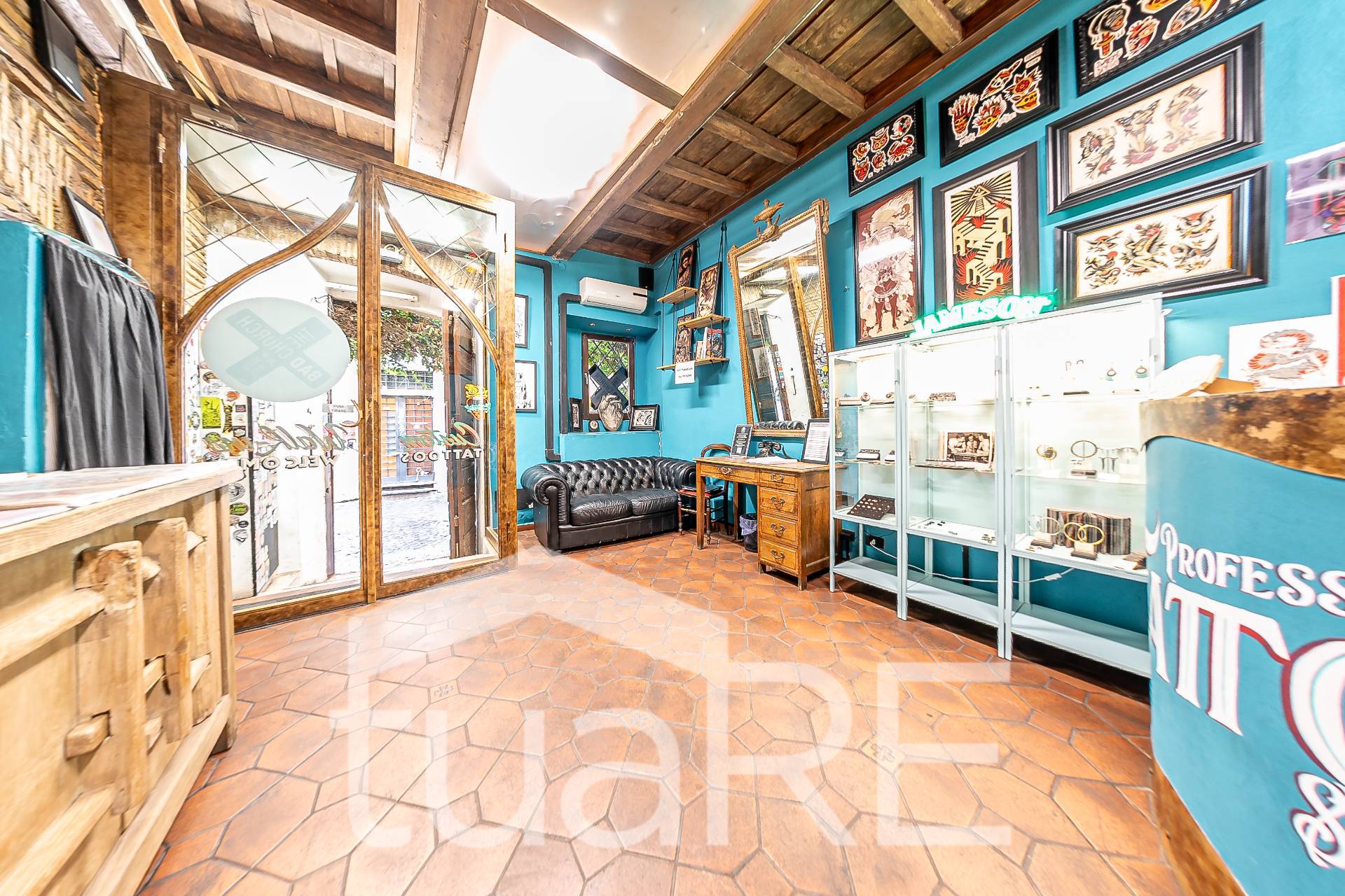 Locale commerciale in vendita a Roma, Trastevere