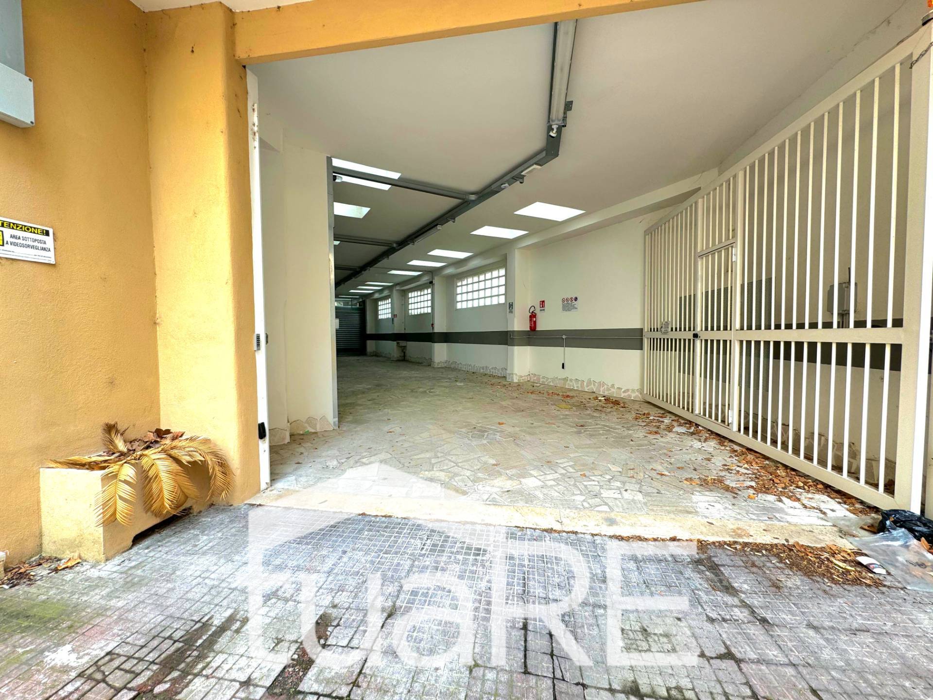 Box o garage in vendita a Roma, Prati