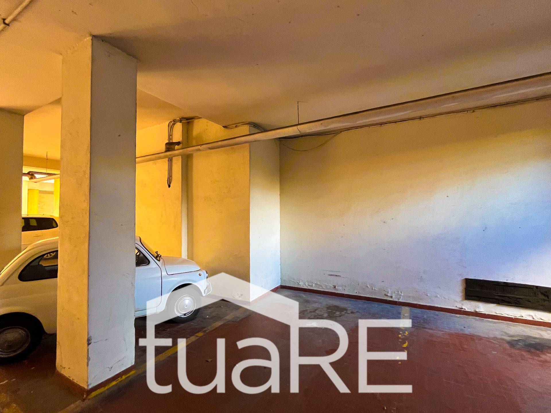 Posto auto coperto in vendita a Roma, Trastevere