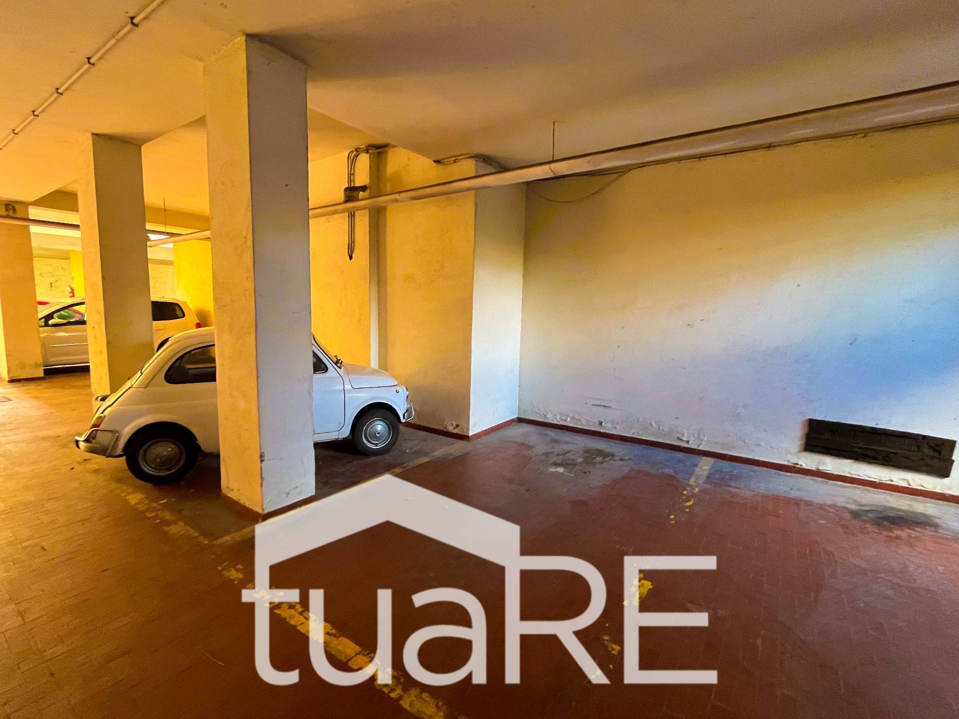 Posto auto coperto in vendita a Roma, Trastevere
